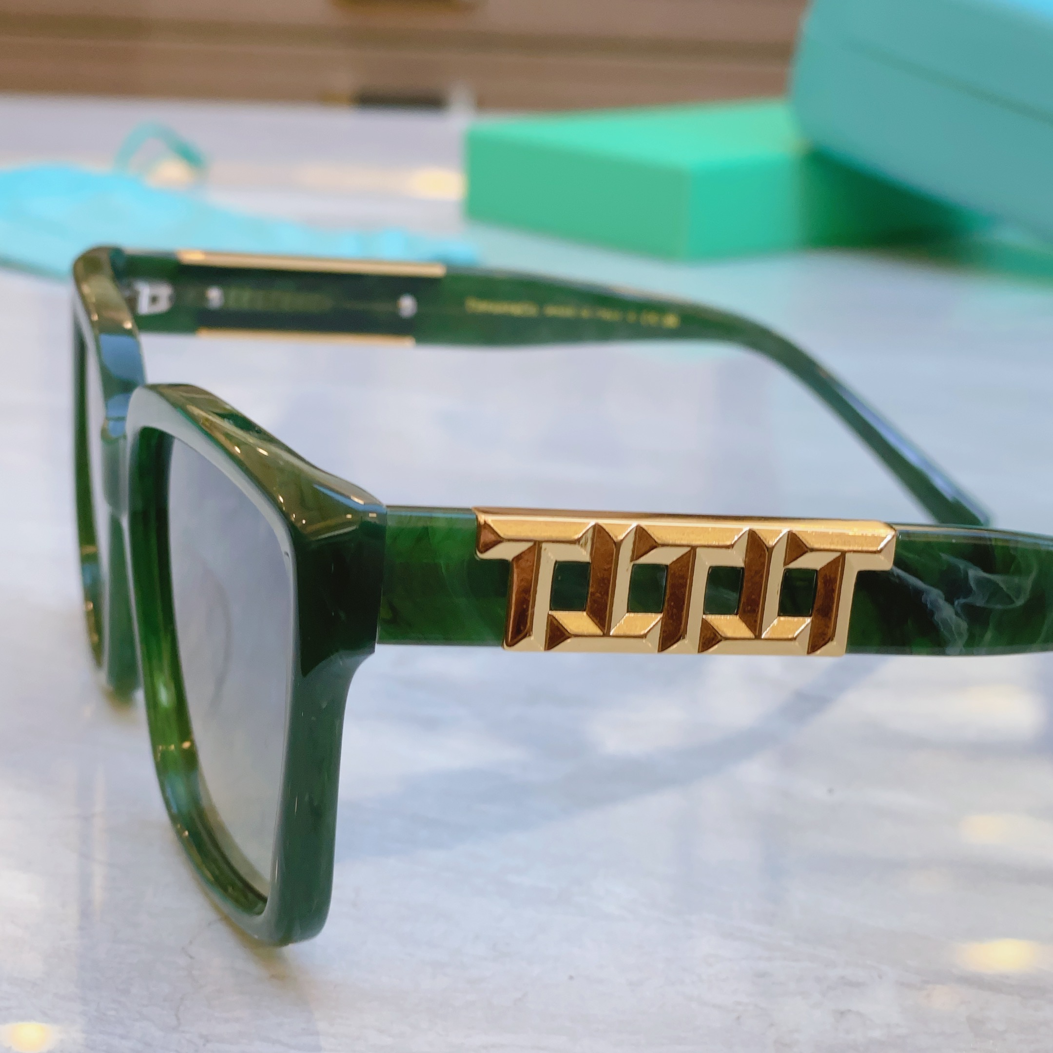 ，【Tiffany & Co.】蒂芙*尼新款太阳镜🕶️，Mod：TF5016，Size：56口17-14
