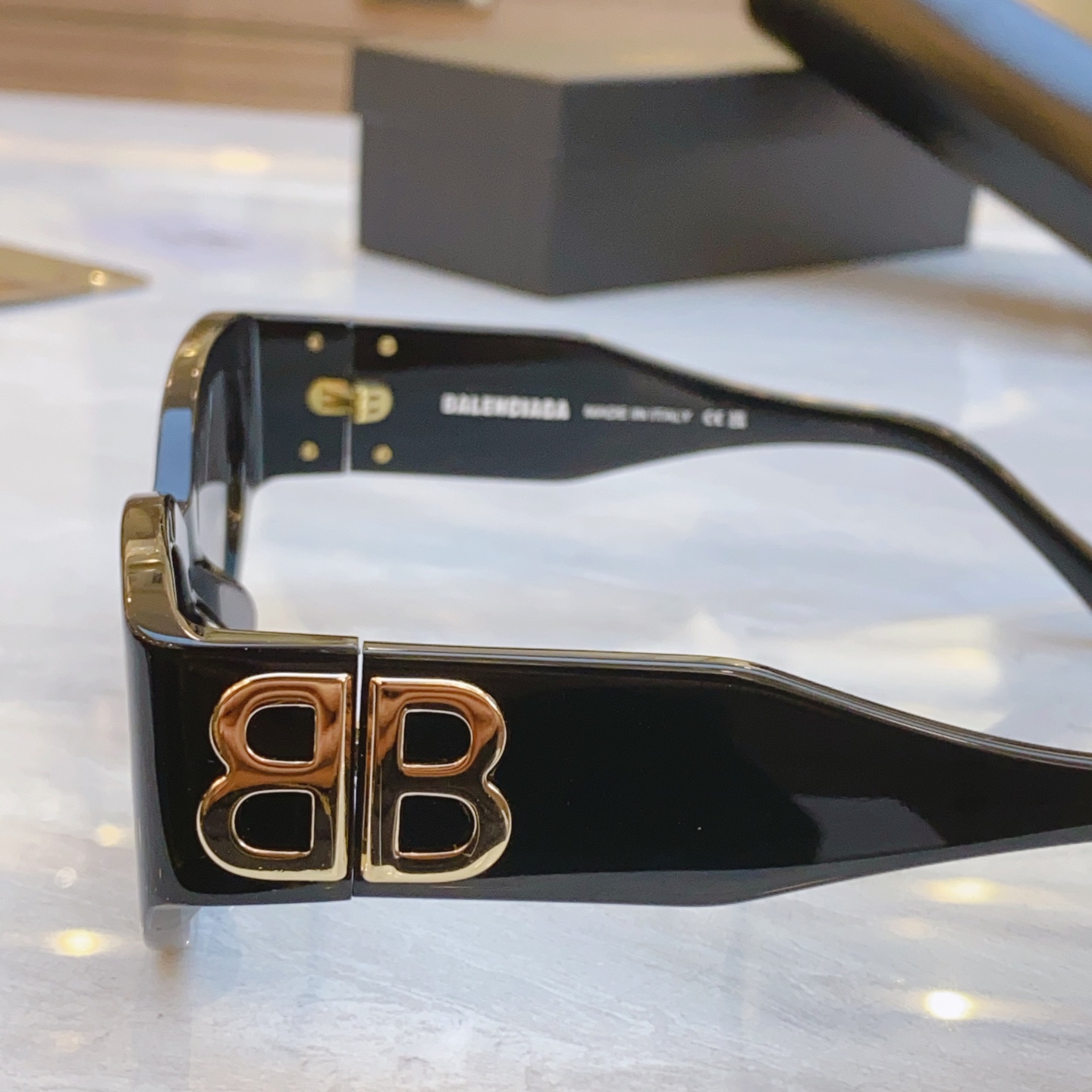 ，【BALENCIAG*】巴黎*世家新款太阳镜，MODEL：BB0324S，SIZE：55口20-135