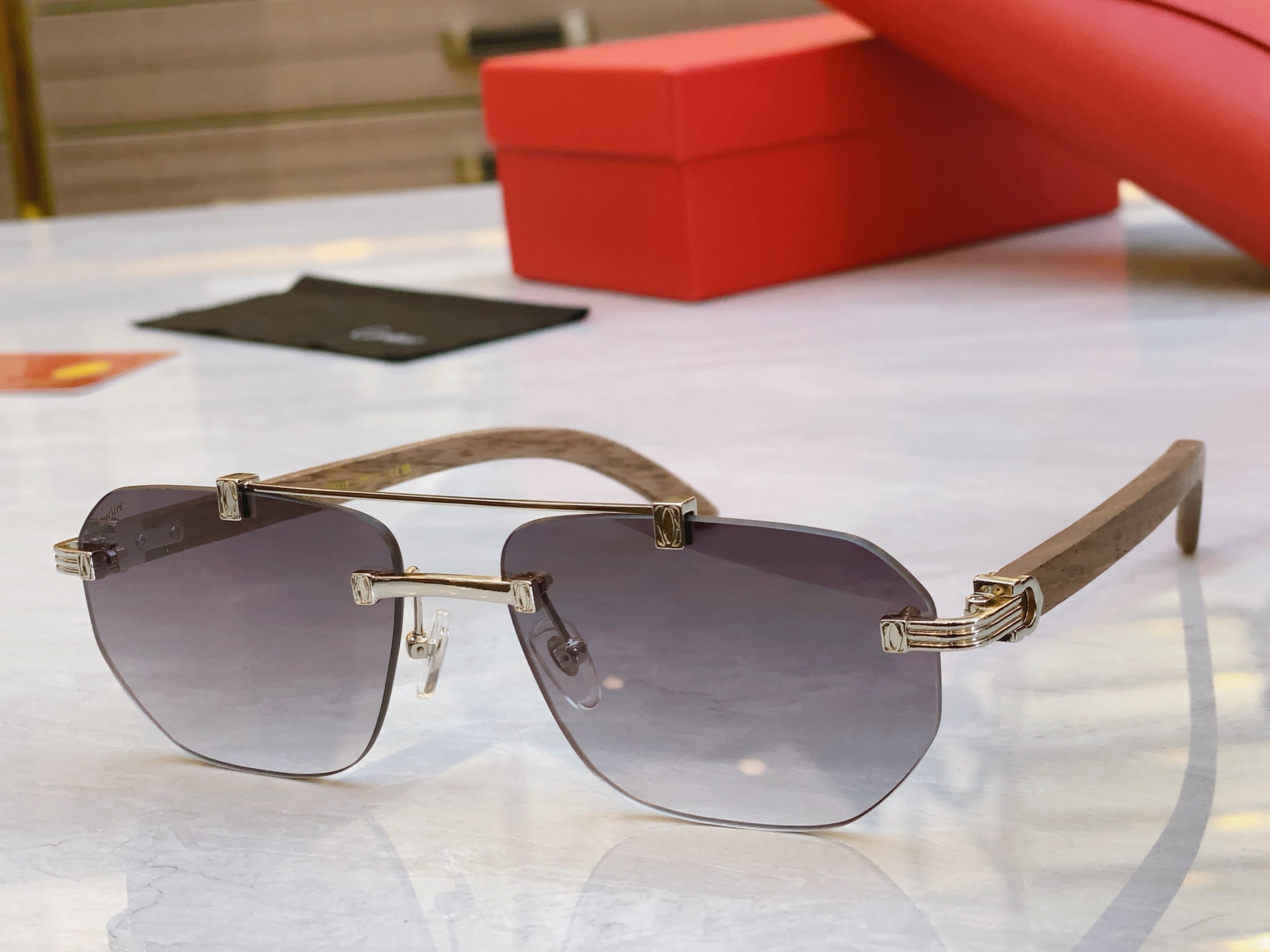 ，【CARTIE*】卡地*亚新款太阳镜，CT0621S，size 58口17-143