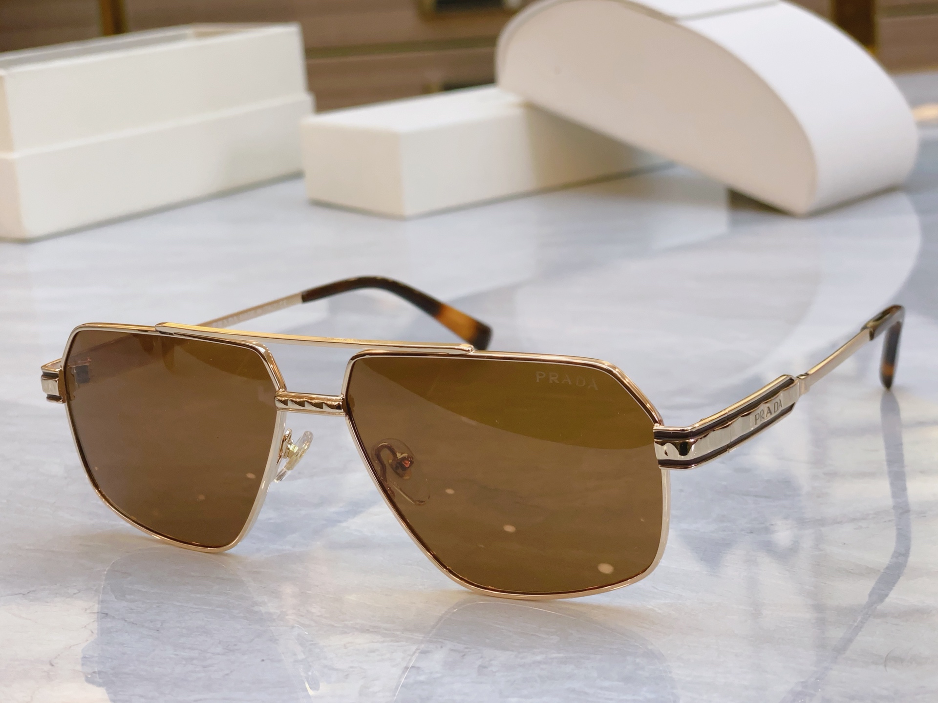 ，【PRAD*】普拉*达新款太阳镜🕶️，MODEL：PR A90-S，SIZE：60口14-145