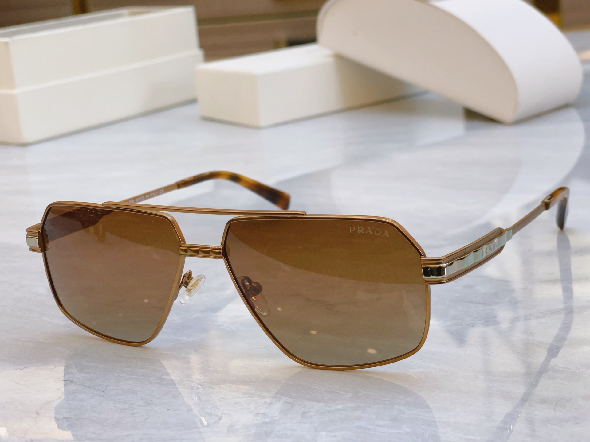 ，【PRAD*】普拉*达新款太阳镜🕶️，MODEL：PR A90-S，SIZE：60口14-145