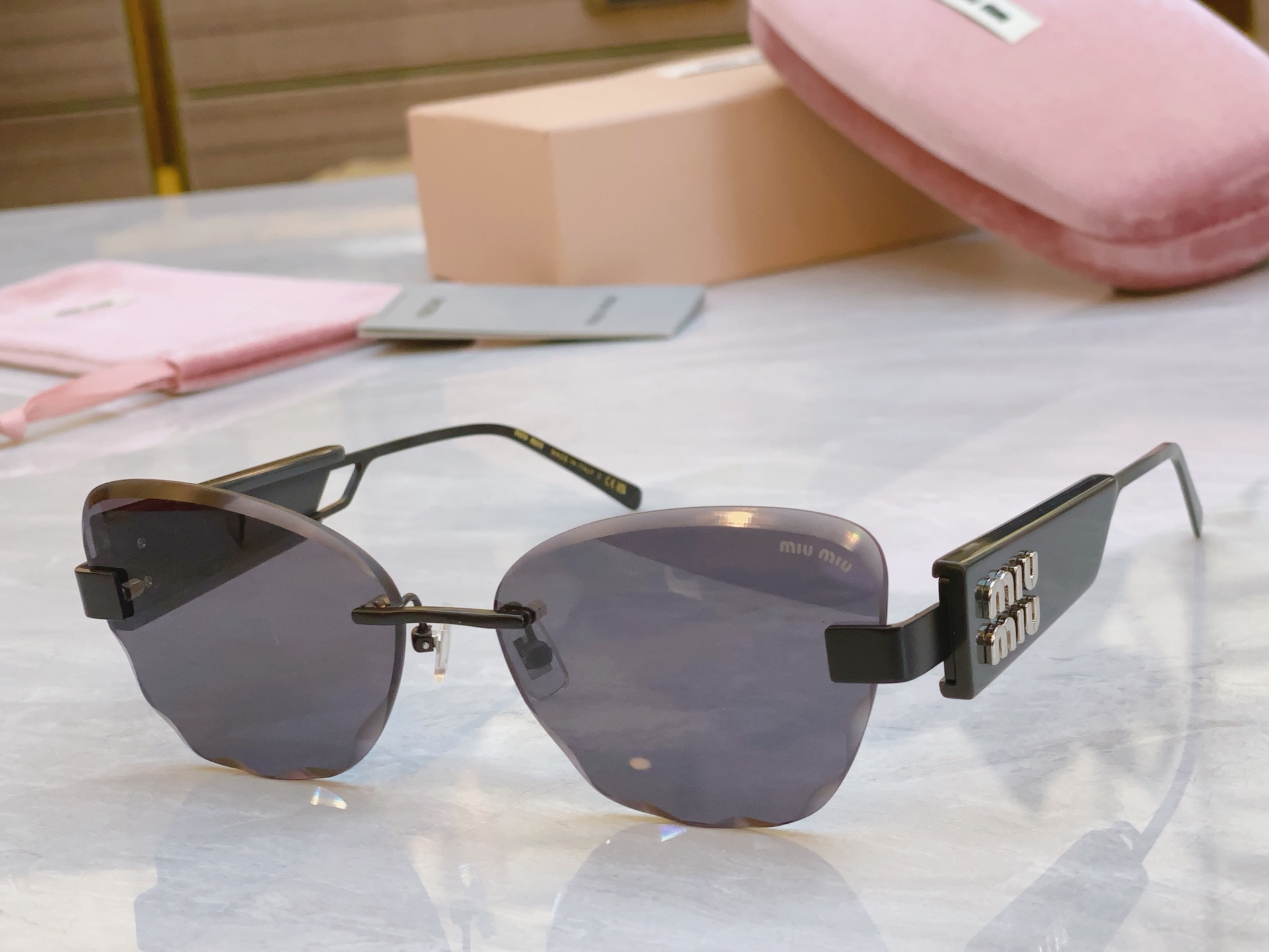 ，【MIU MI*】缪缪新款太阳镜，MODELSMU 127AV，SIZE：60口16-142