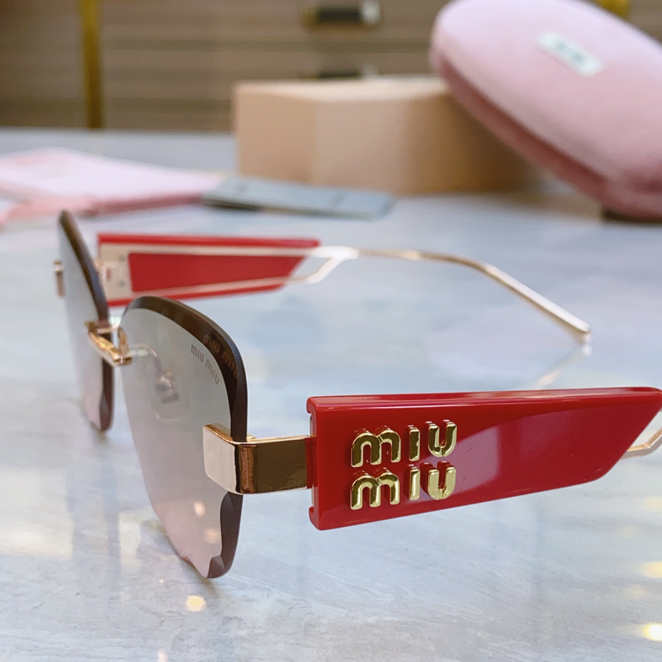 ，【MIU MI*】缪缪新款太阳镜，MODELSMU 127AV，SIZE：60口16-142