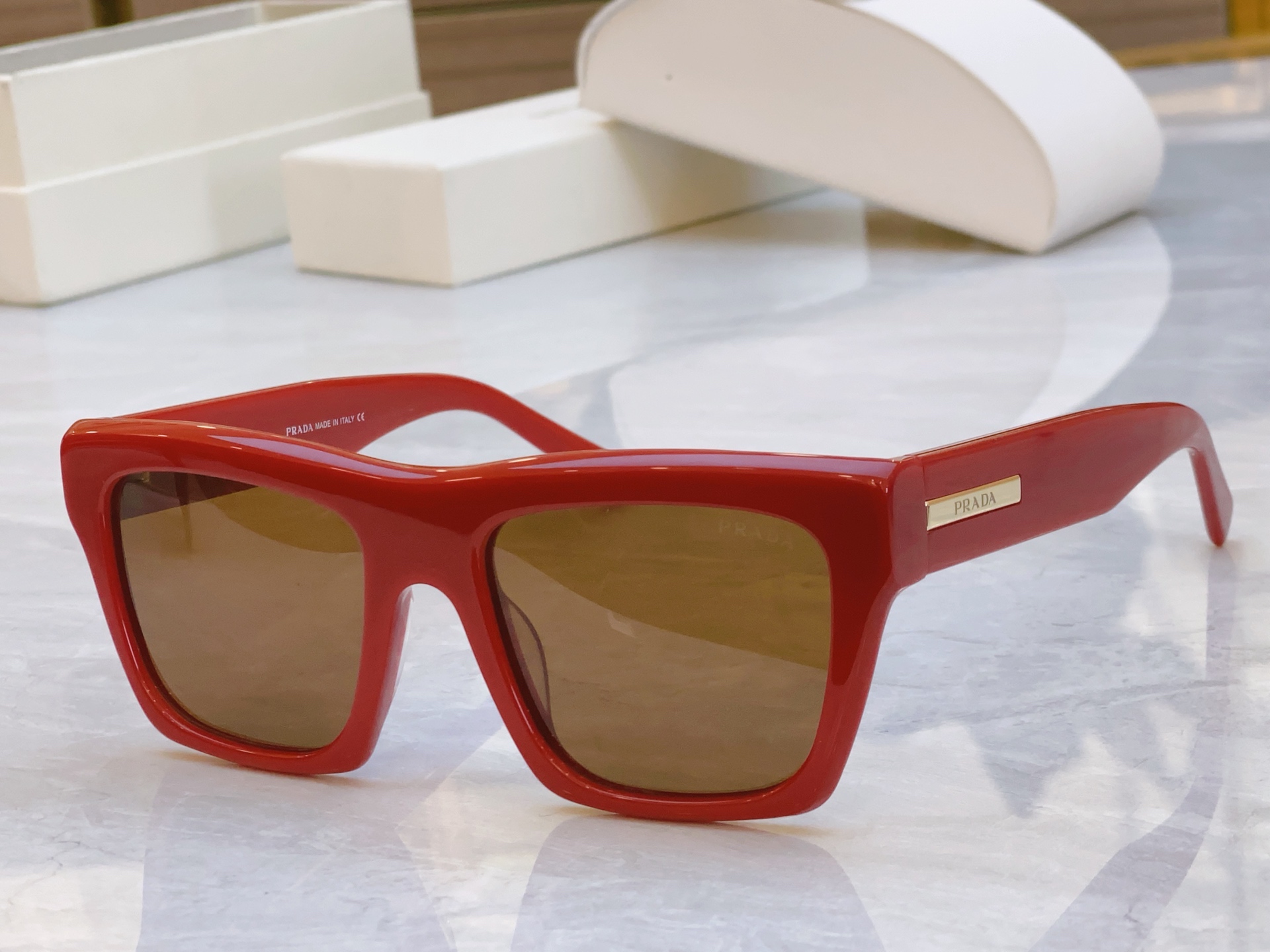 ，【PRAD*】普拉*达新款太阳镜🕶️，MODEL：PR S1008，SIZE：55口20-142