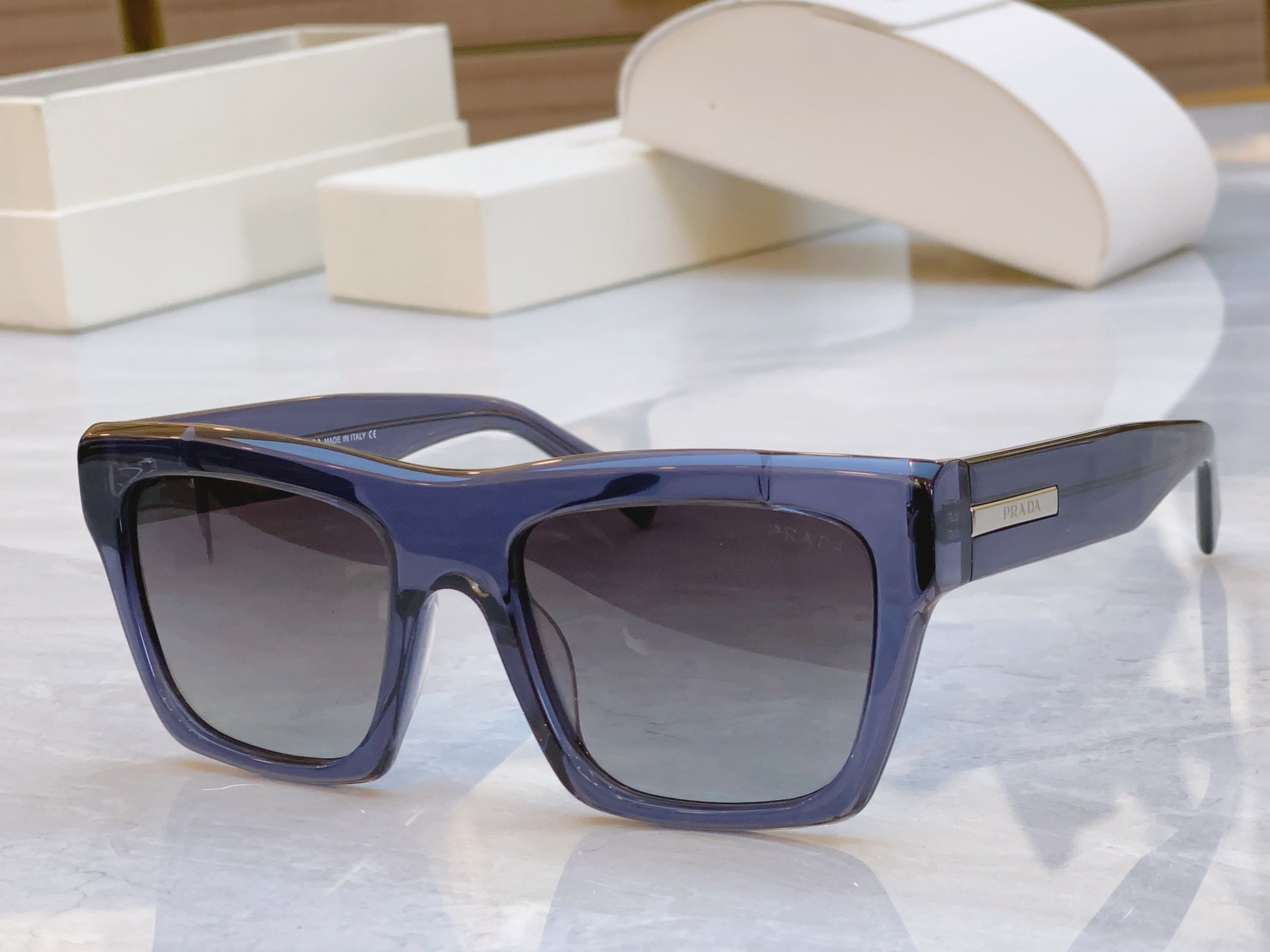 ，【PRAD*】普拉*达新款太阳镜🕶️，MODEL：PR S1008，SIZE：55口20-142