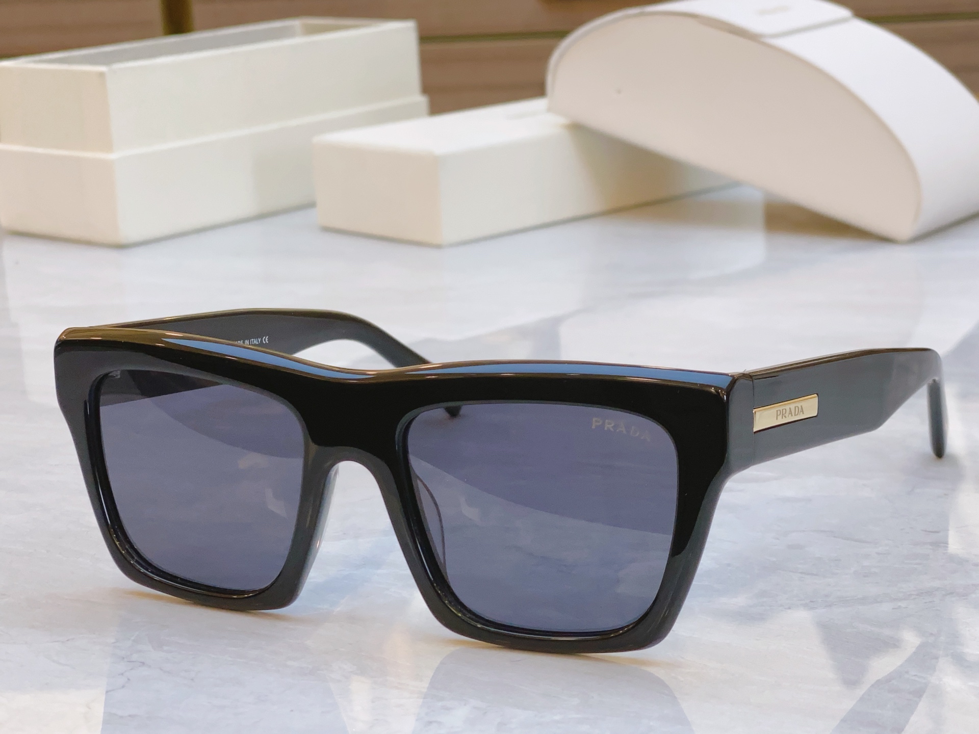 ，【PRAD*】普拉*达新款太阳镜🕶️，MODEL：PR S1008，SIZE：55口20-142