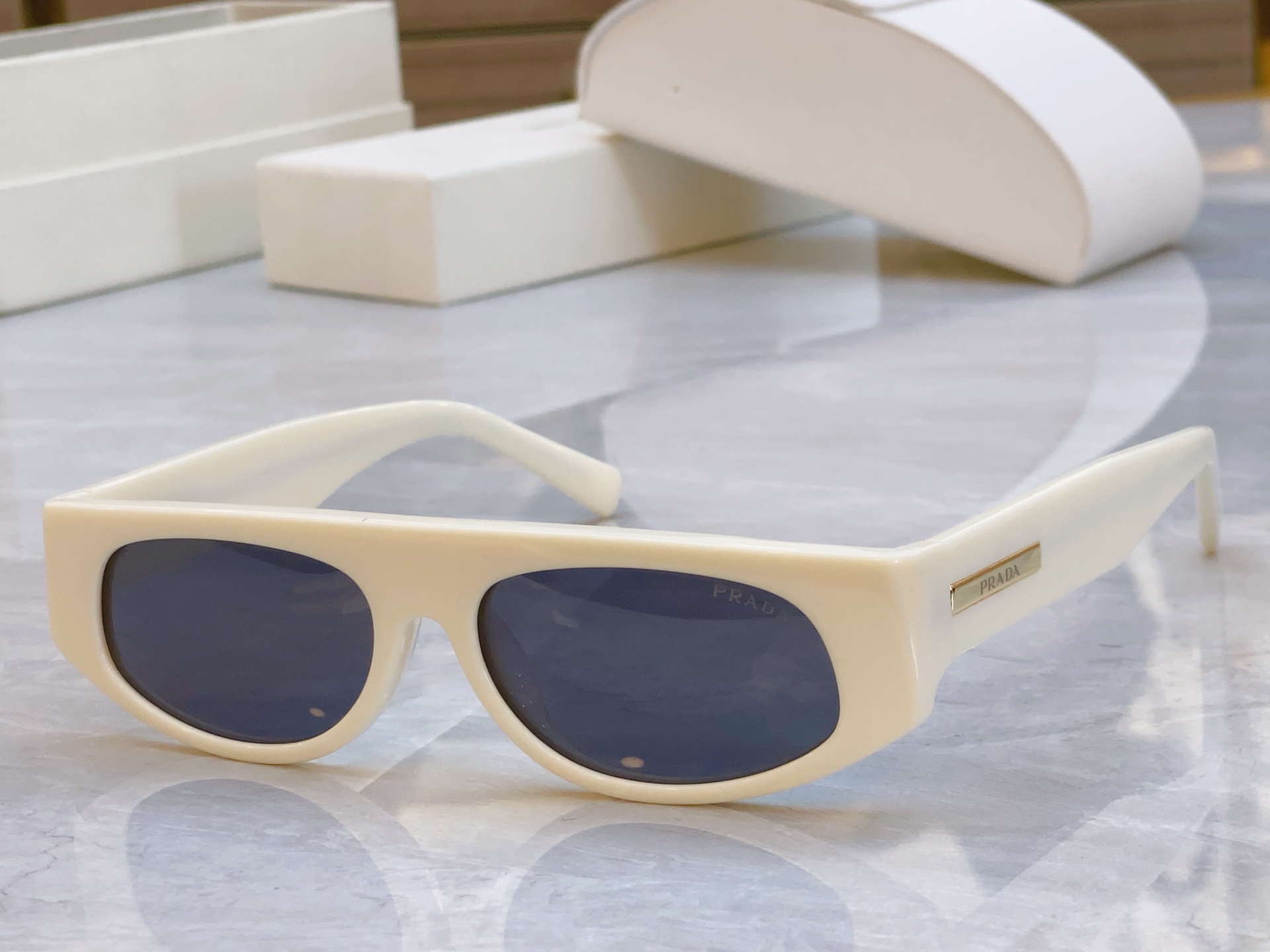 ，【PRAD*】普拉*达新款太阳镜🕶️，MODEL：PR S1008，SIZE：55口20-142