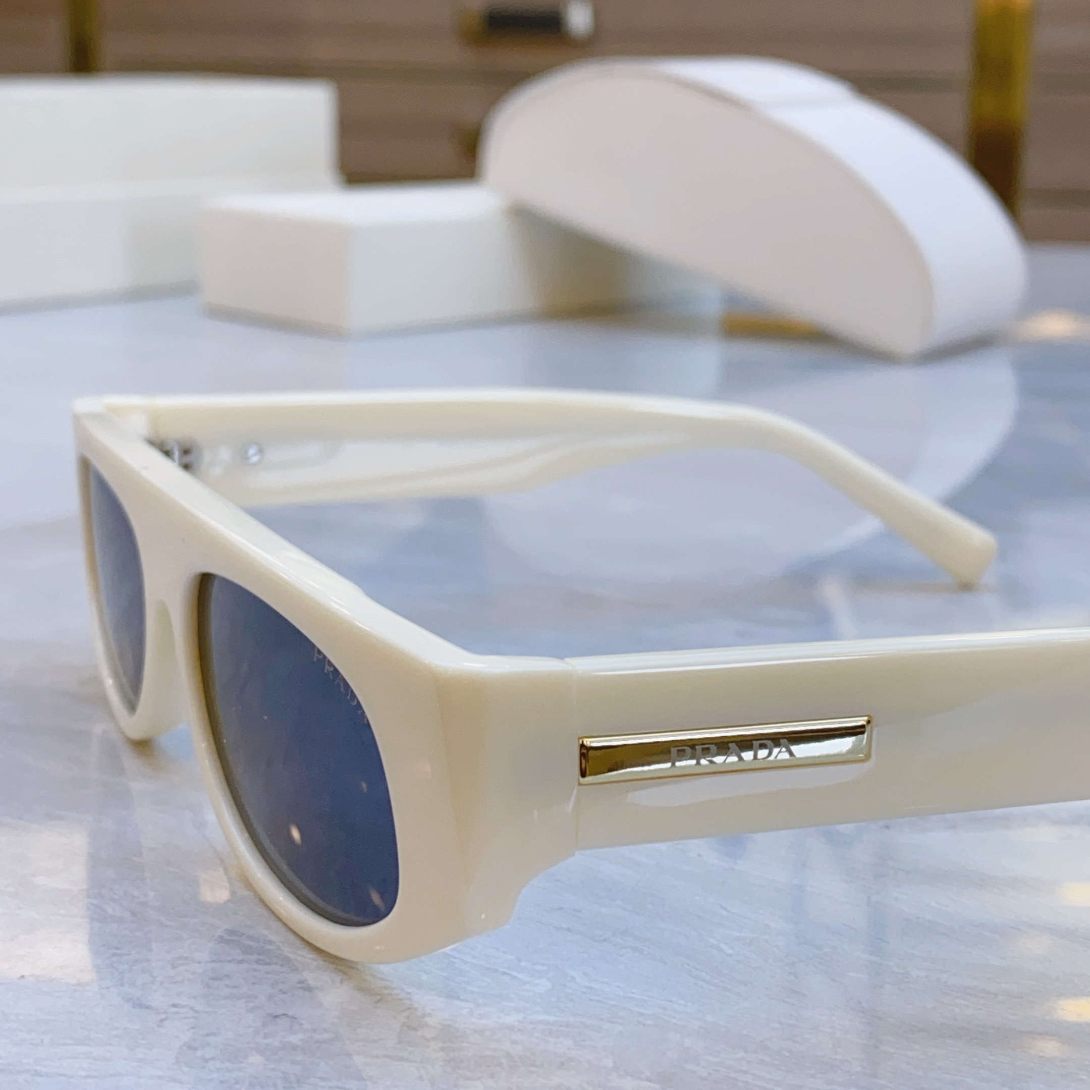 ，【PRAD*】普拉*达新款太阳镜🕶️，MODEL：PR S1008，SIZE：55口20-142