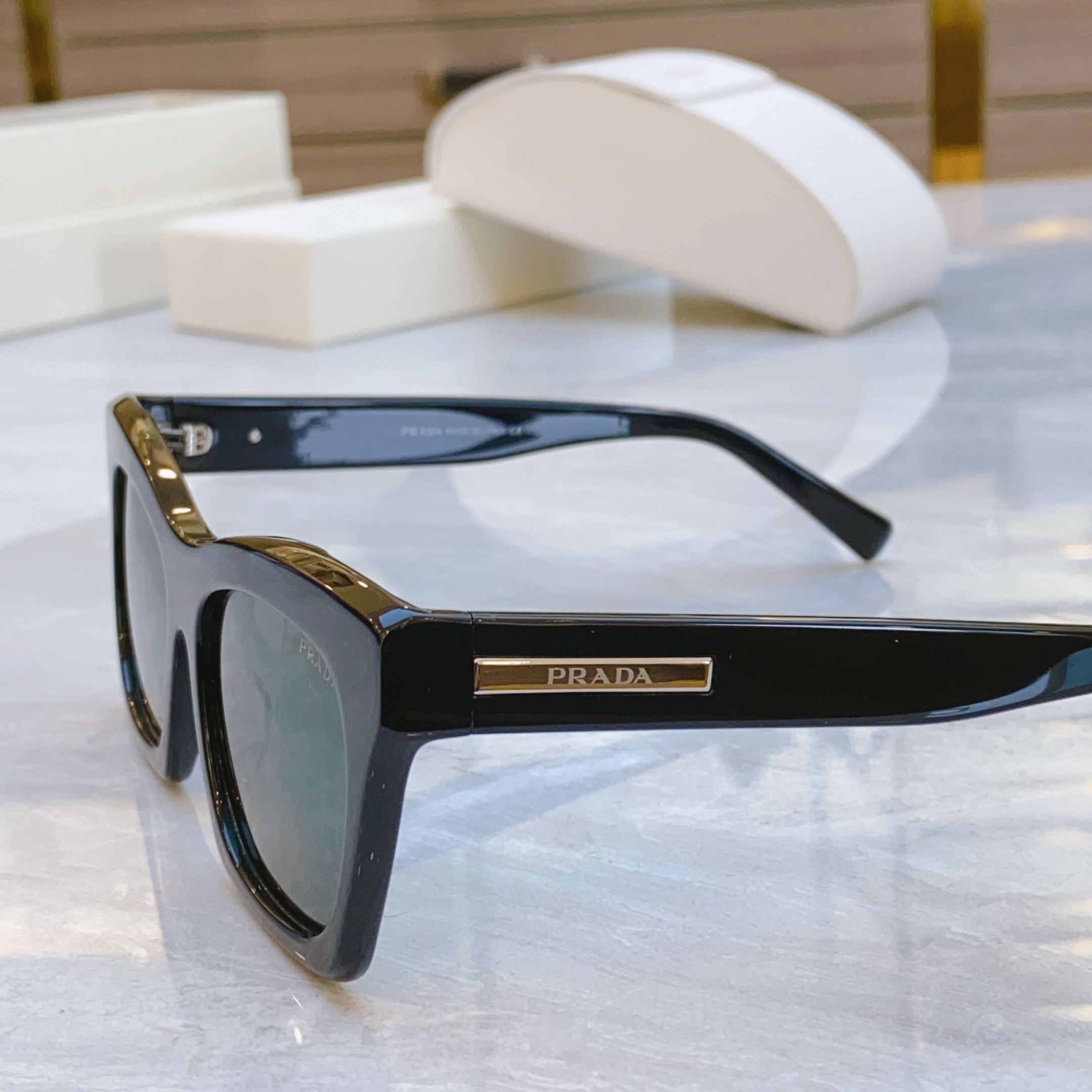 ，【PRAD*】普拉*达新款太阳镜🕶️，MODEL：PR S1009，SIZE：55口17-142