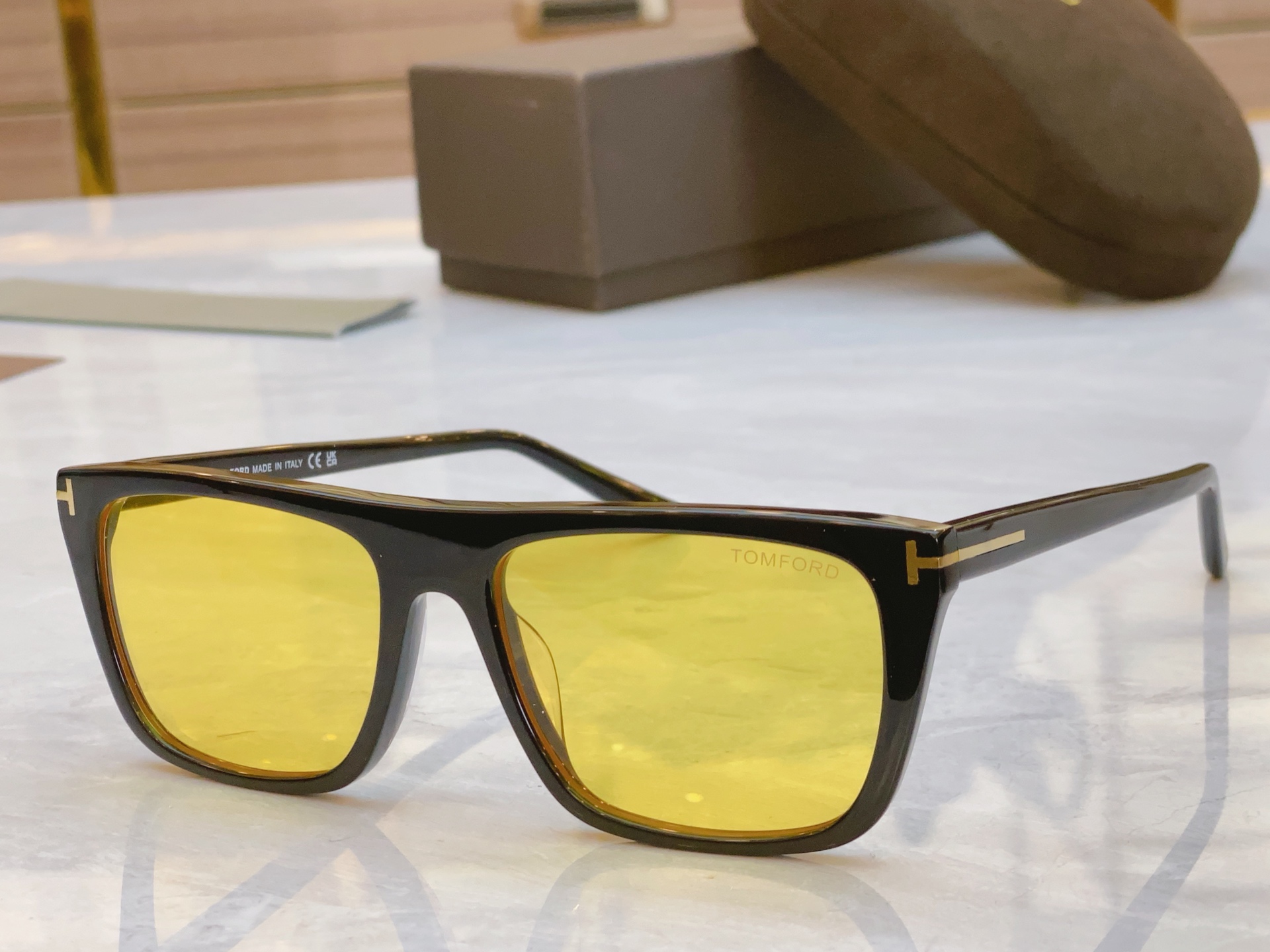 ，【TOM FOR*】汤姆*福特新款太阳镜🕶️，MODEL：FT1175，SIZE：56口18-145