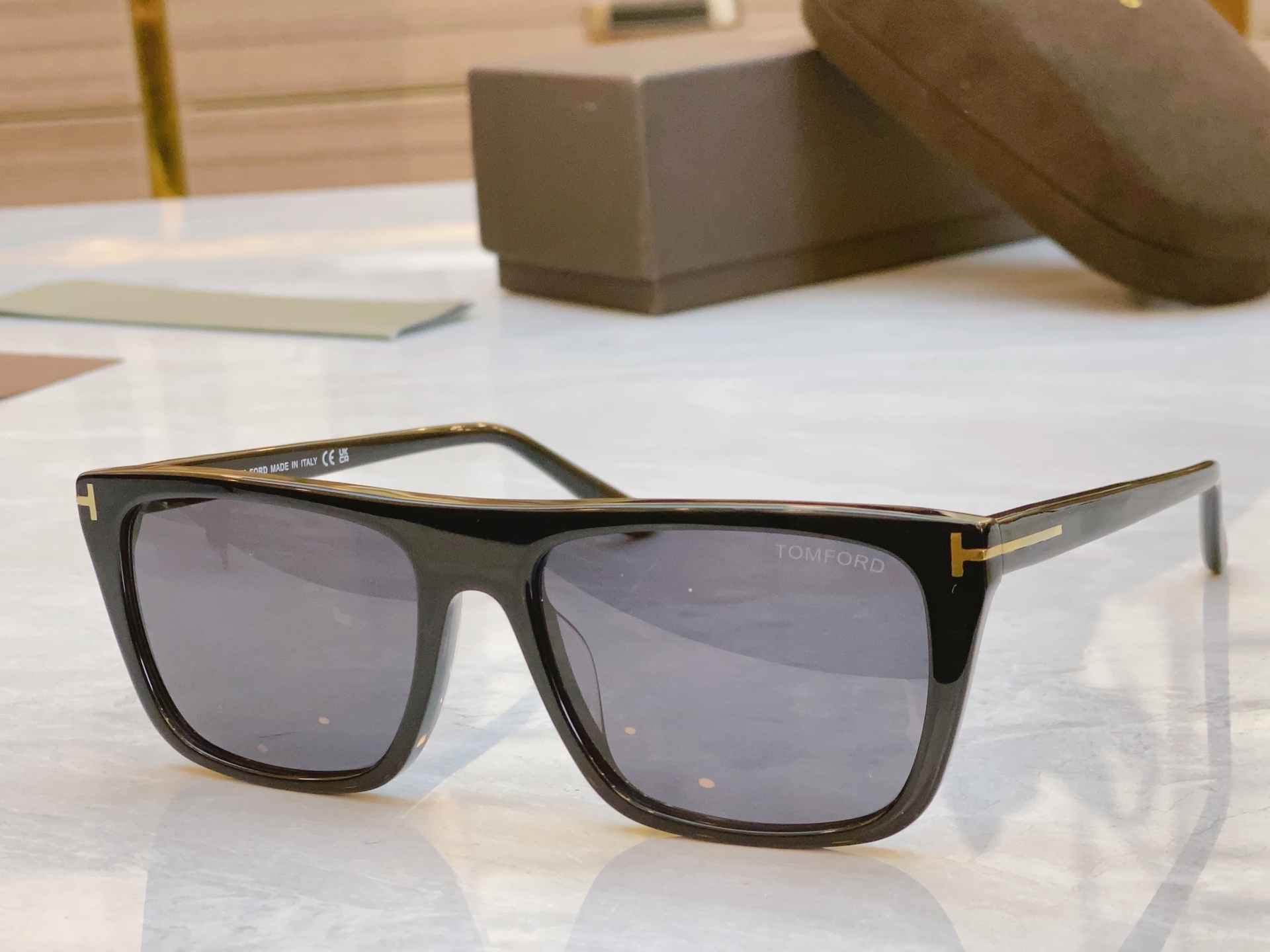 ，【TOM FOR*】汤姆*福特新款太阳镜🕶️，MODEL：FT1175，SIZE：56口18-145