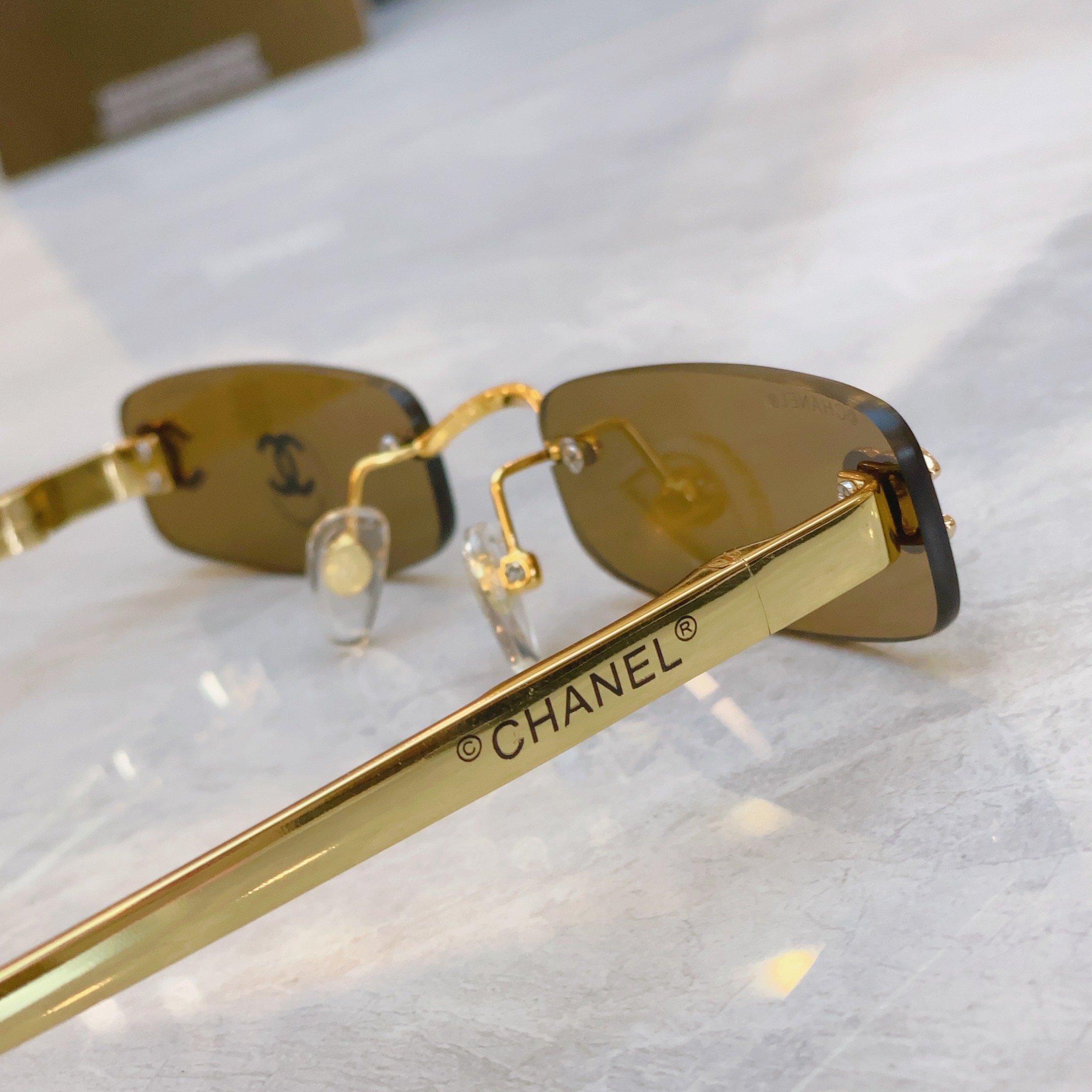 ，【CHANE*】香奈儿新款太阳镜🕶️🕶️，MODEL：CH4281，SIZE：54口19-140