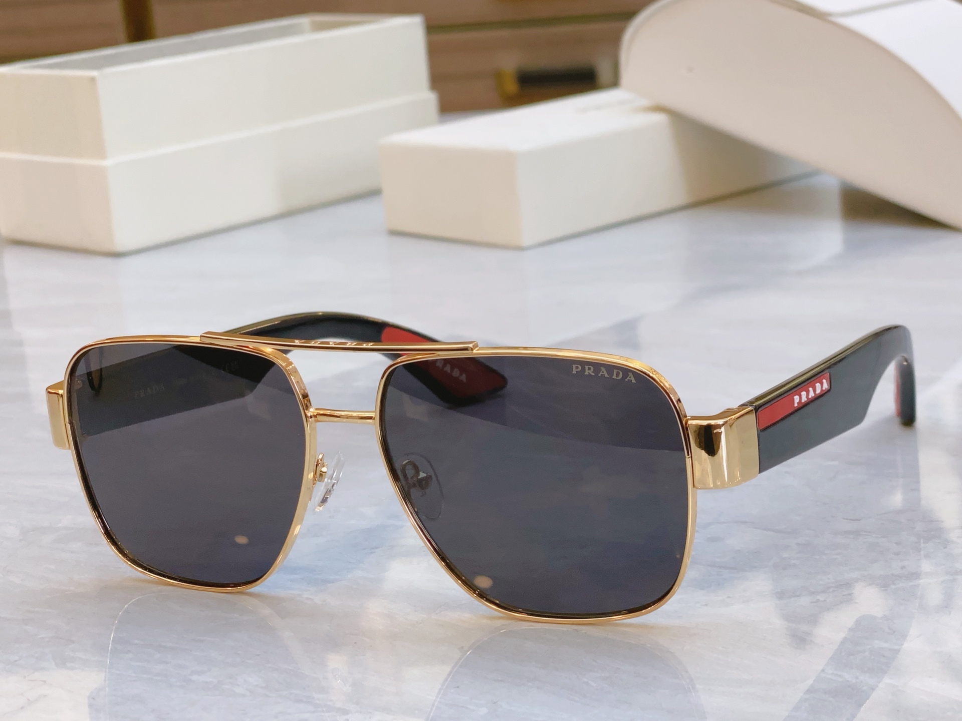 ，【PRAD*】普拉*达新款太阳镜🕶️，MODEL：PR S168VS，SIZE：59口15-140