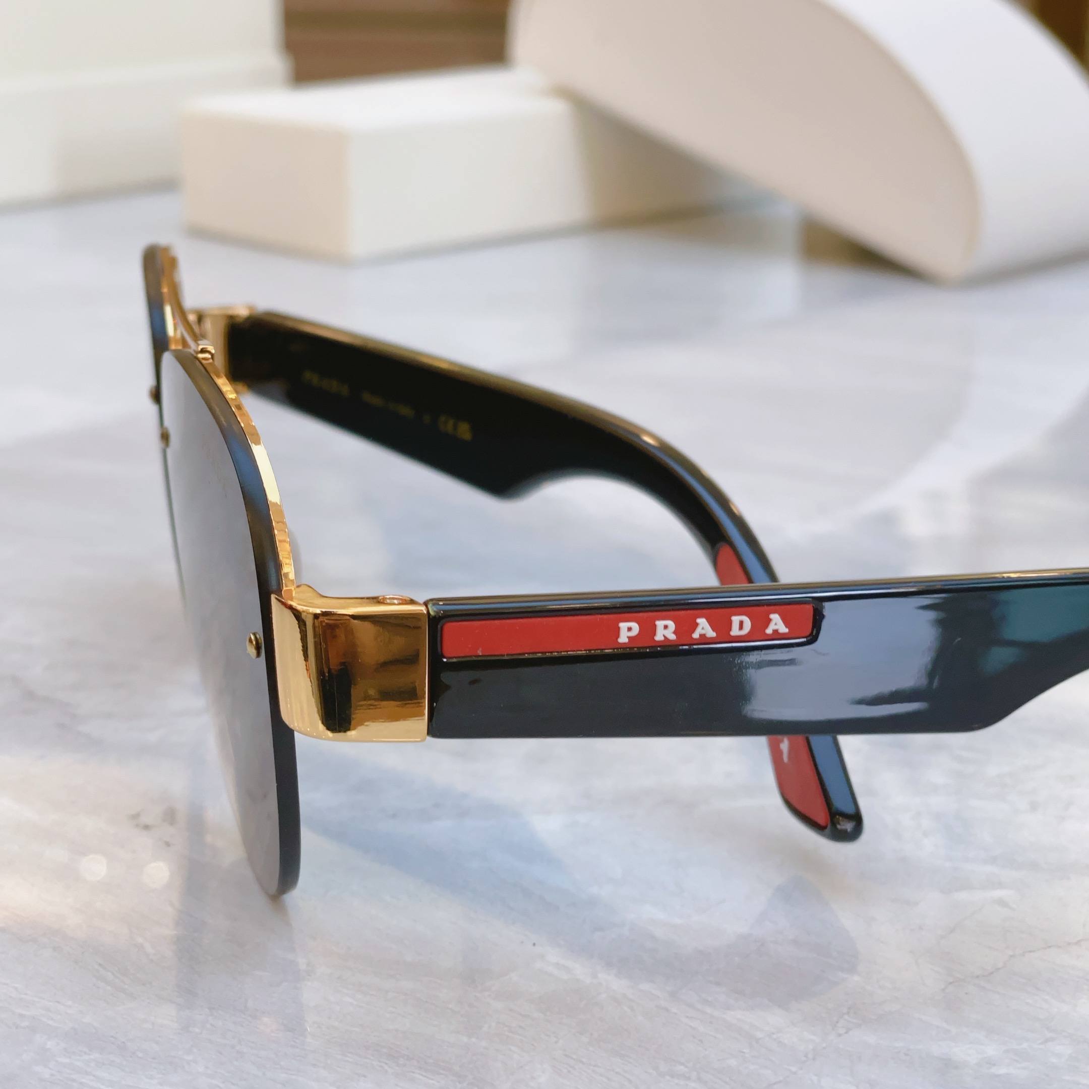 ，【PRAD*】普拉*达新款太阳镜🕶️，MODEL：PS 55YS，SIZE：61口14-140
