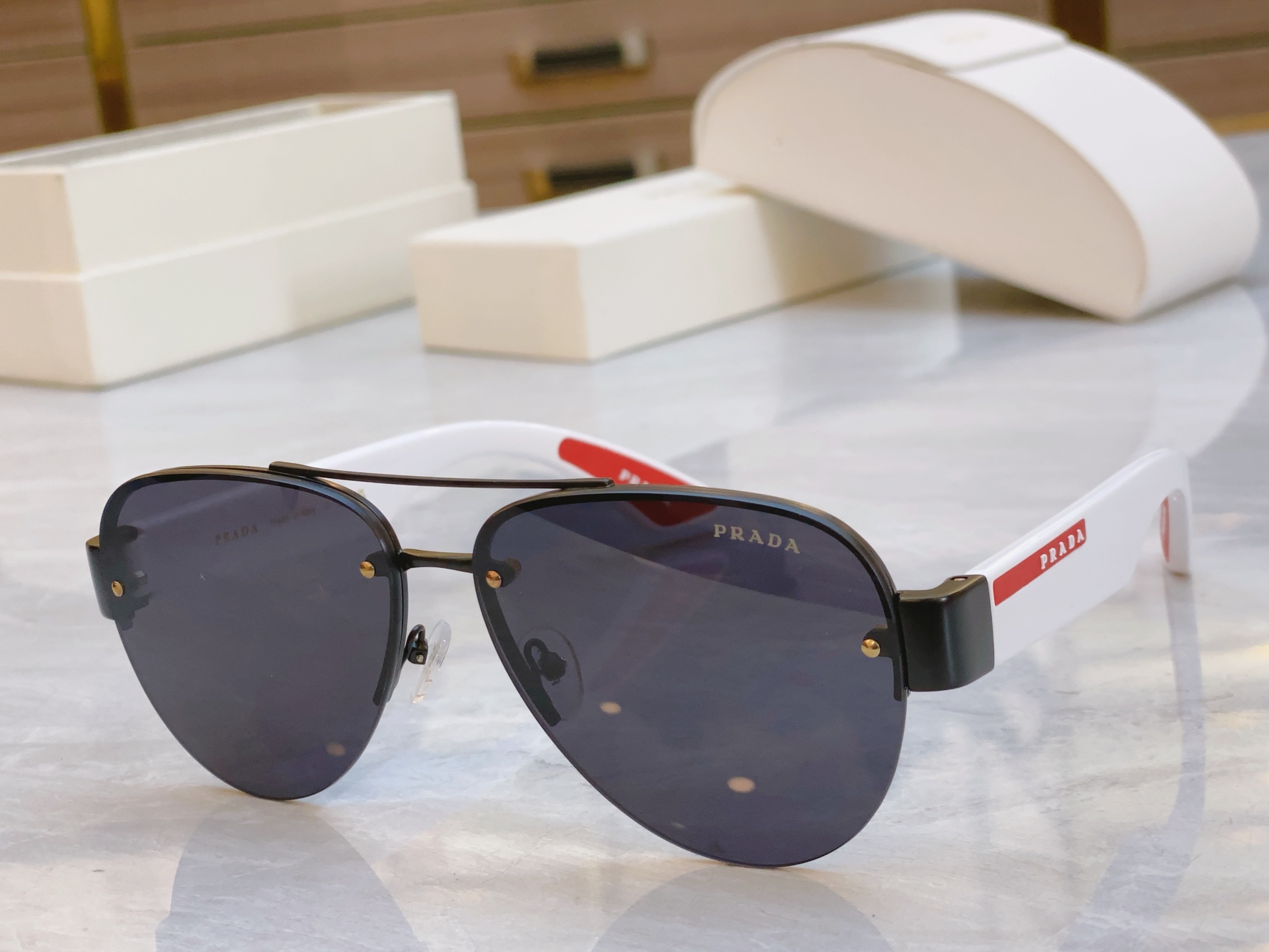 ，【PRAD*】普拉*达新款太阳镜🕶️，MODEL：PS 55YS，SIZE：61口14-140