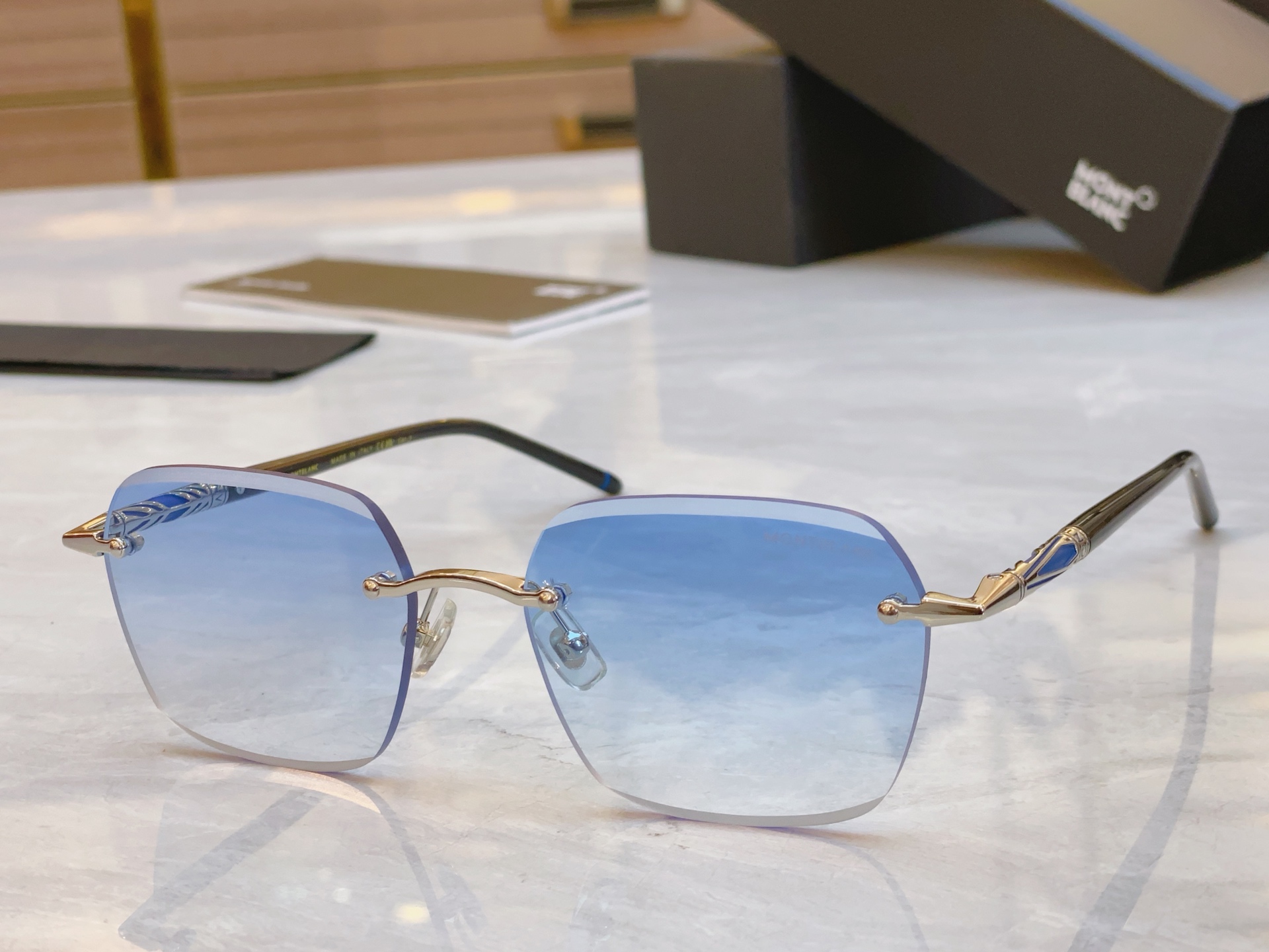 ，【MONT BLAN*】万宝*龙新款太阳镜，MODELMB0705S，SIZE56口18-145