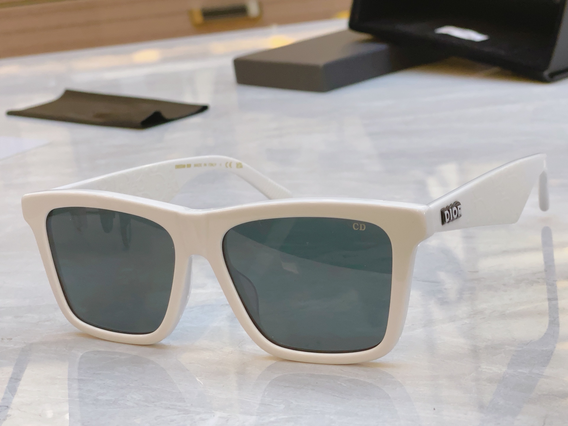 ，【DIO* 】迪*奥新款太阳镜，MODEL：Dior B27 S11，SIZE：54口16-145