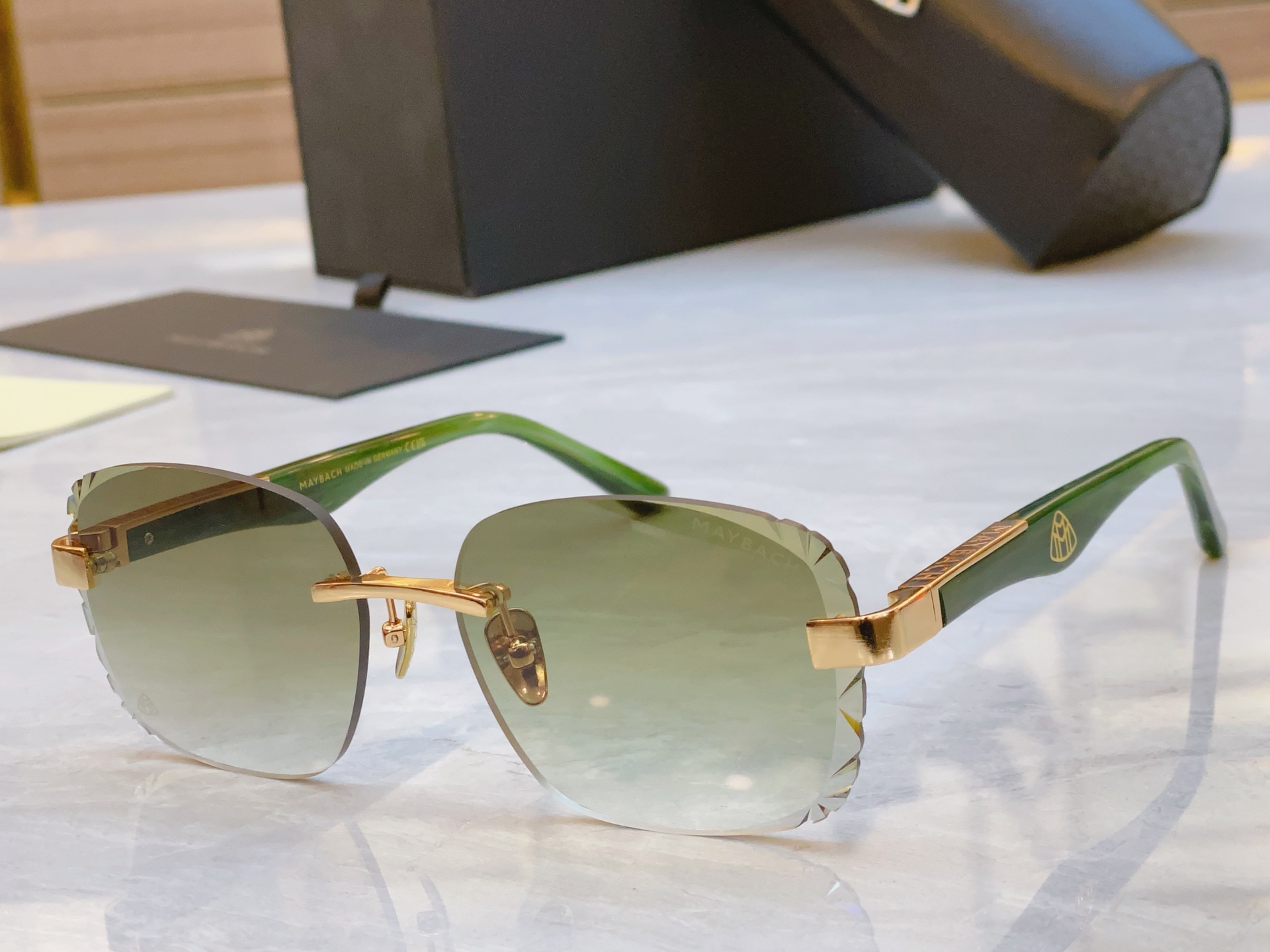，【MAYBAC*】迈巴*赫新款太阳镜🕶️🕶️，MODEL SY/Z-MJ- IZ130，SIZE：59