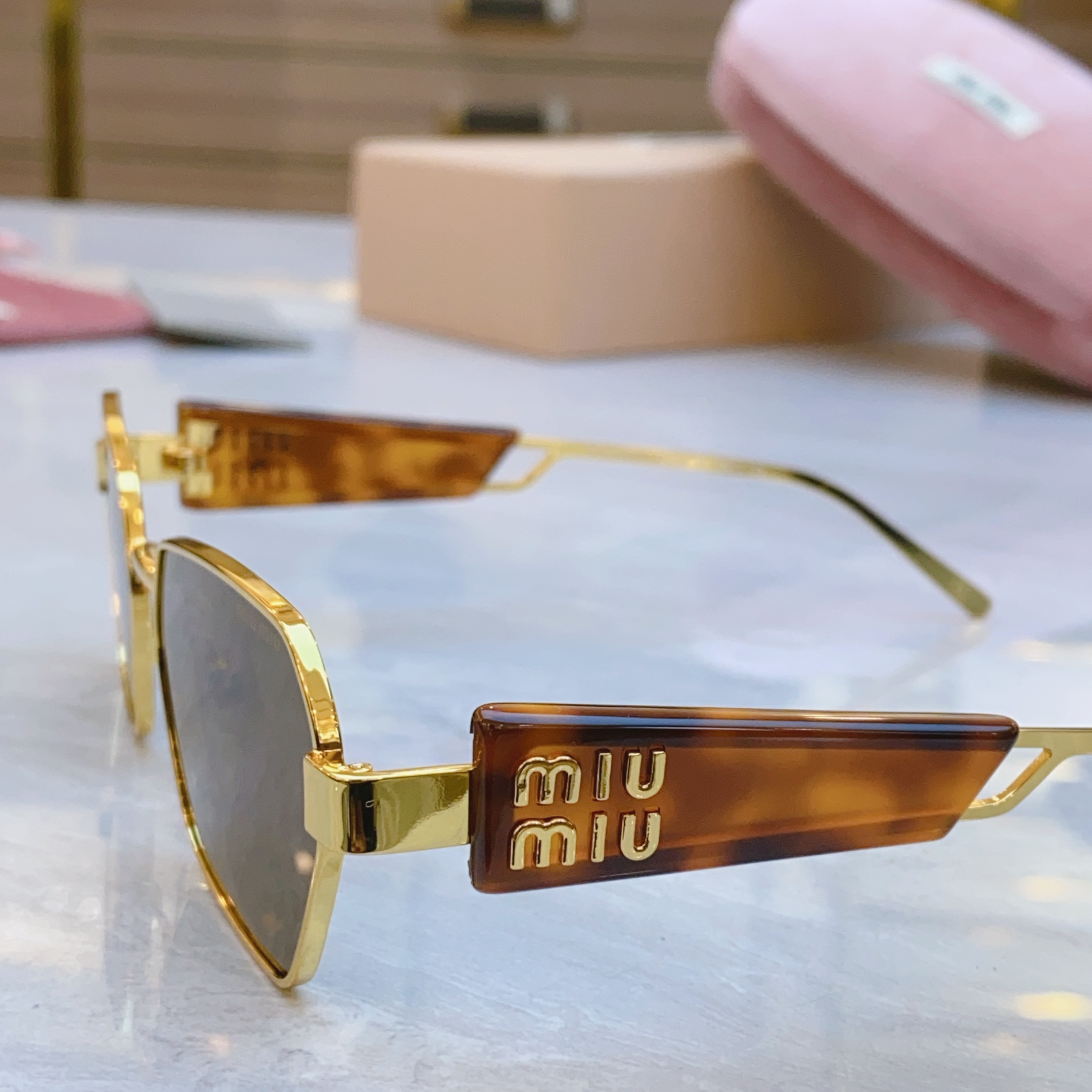 ，【MIU MI*】缪缪新款太阳镜，MODELMU53WX，SIZE：57口19-145