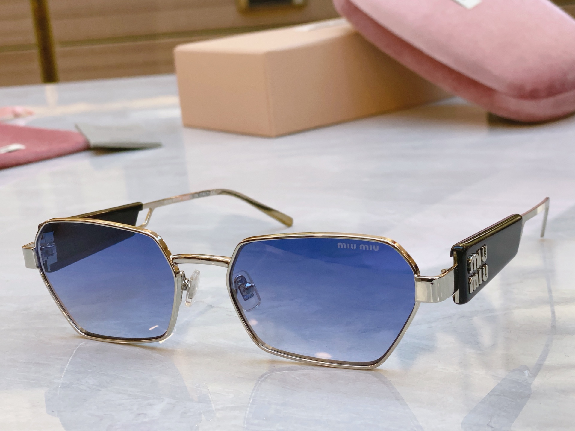 ，【MIU MI*】缪缪新款太阳镜，MODELMU53WX，SIZE：57口19-145