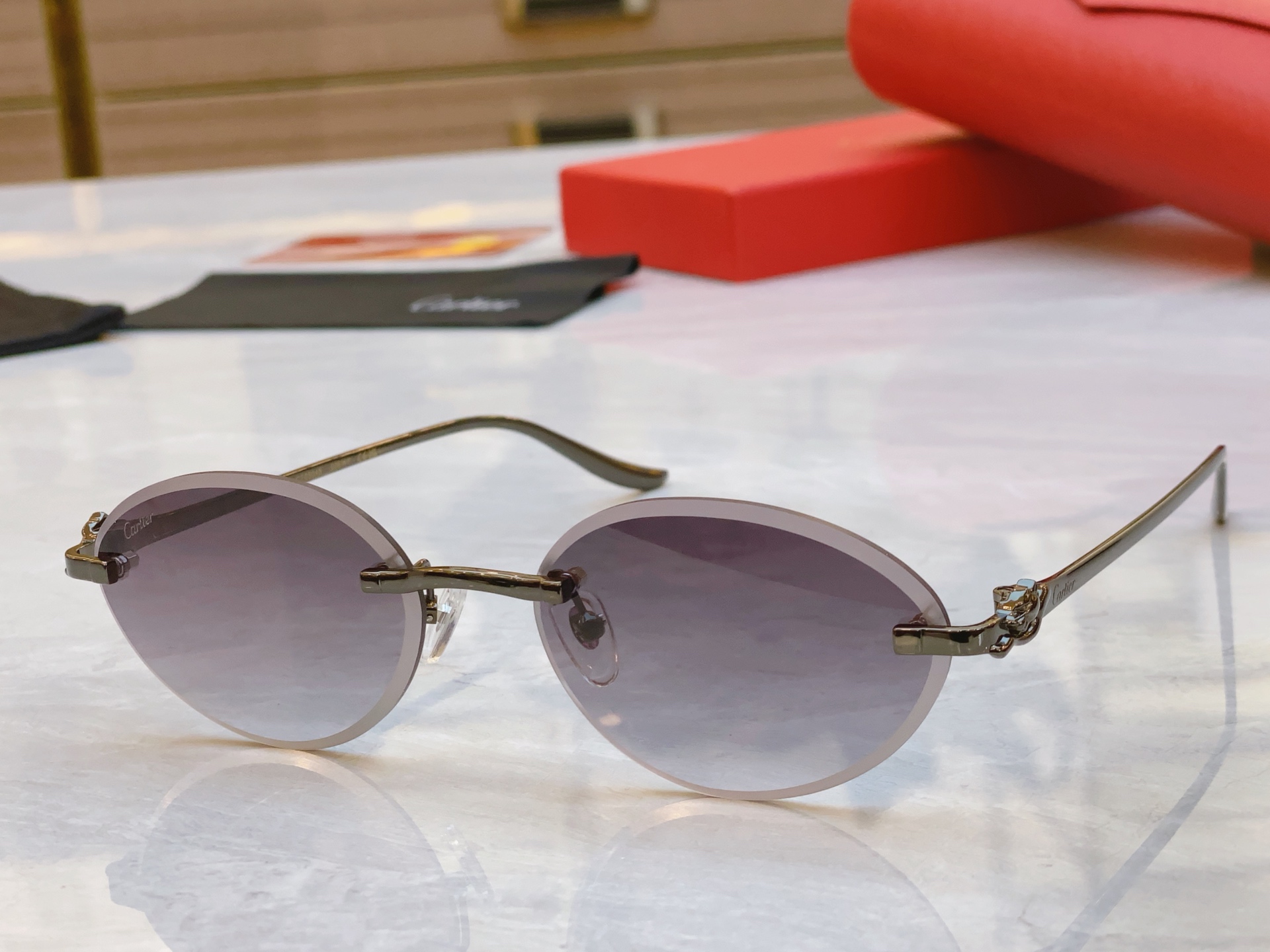，【CARTIE*】卡地*亚新款太阳镜，CT0504S，size 57口18-137
