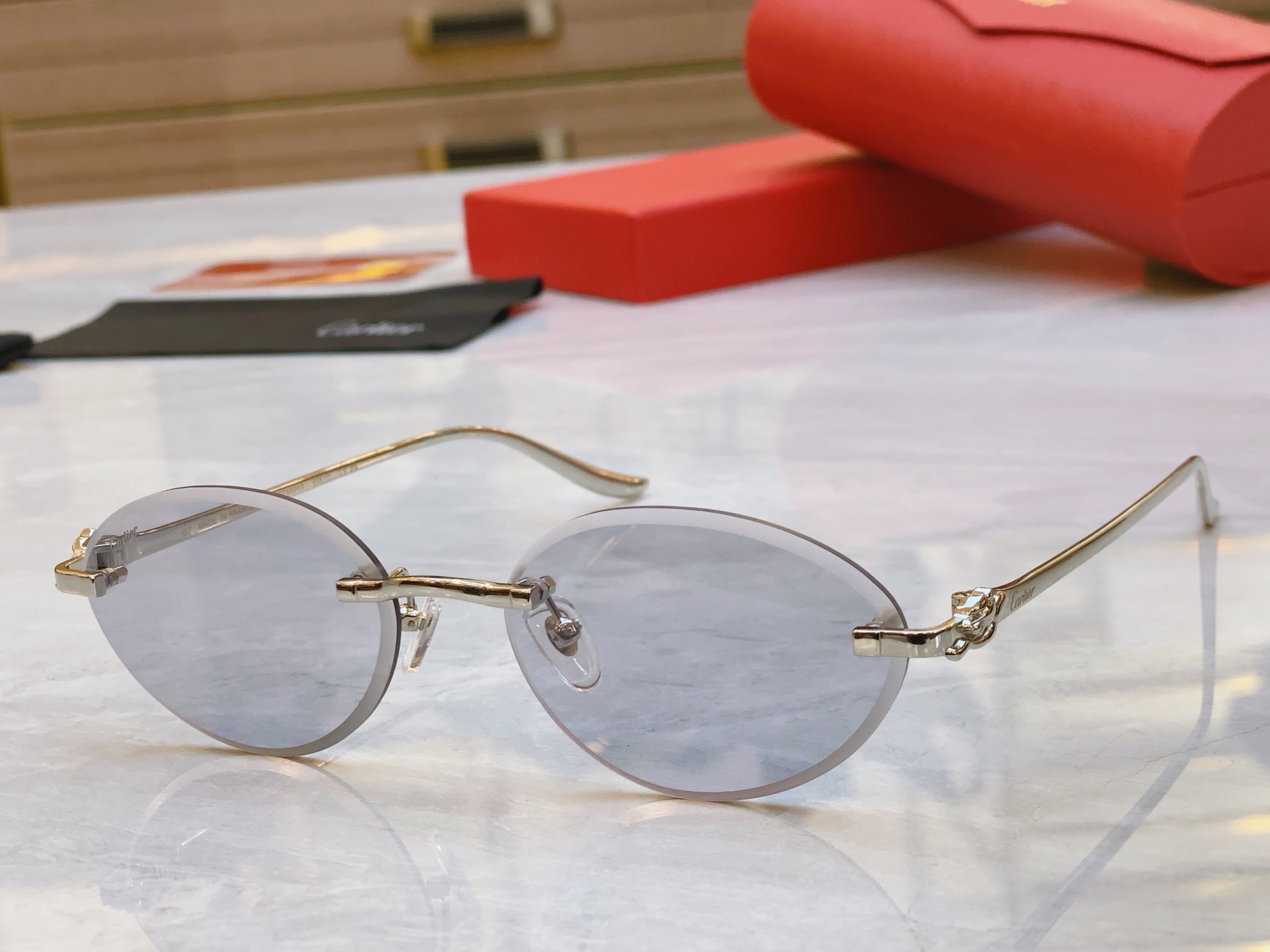 ，【CARTIE*】卡地*亚新款太阳镜，CT0504S，size 57口18-137