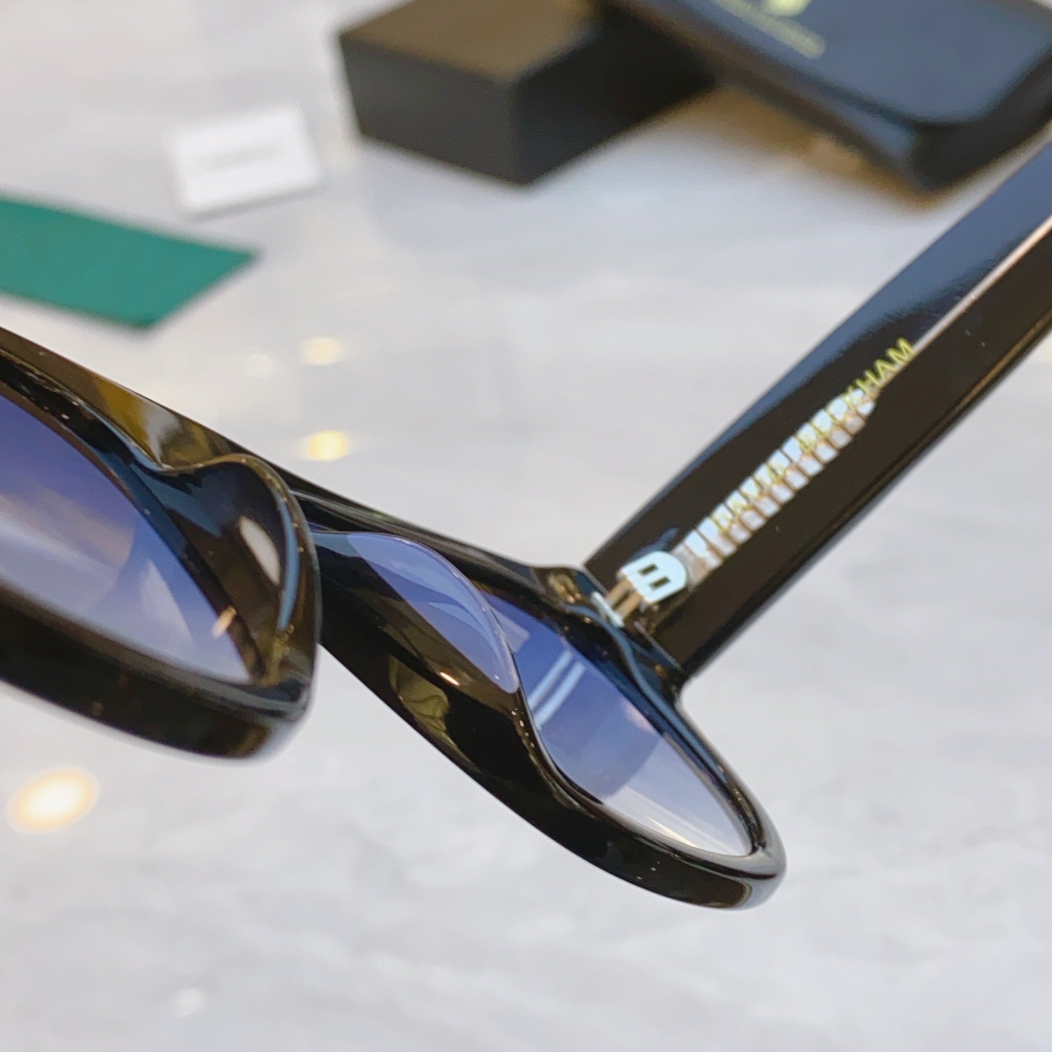 ，【DAVID BECKH*】贝克*汉姆新款太阳镜🕶️，MODEL：DB7044/S，SIZE：54口2