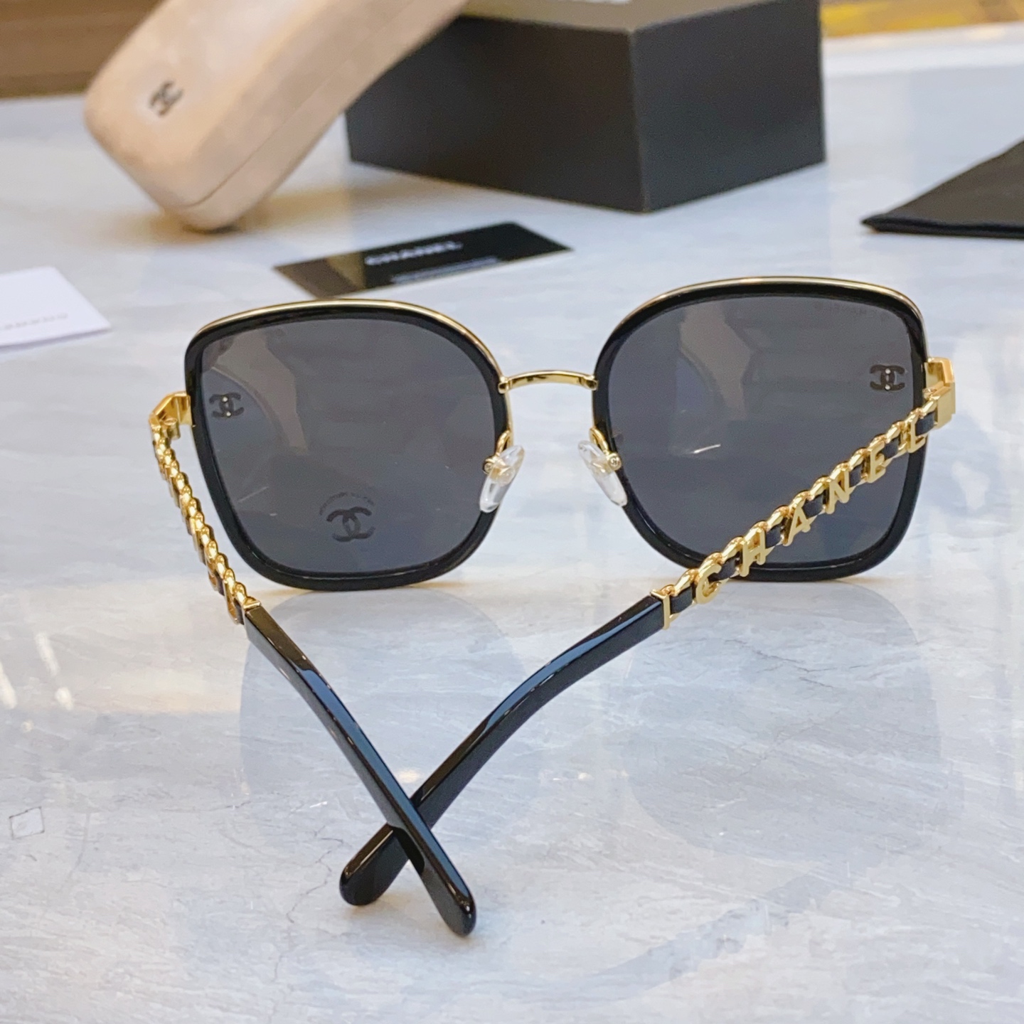 ，【CHANE*】香奈儿新款太阳镜🕶️🕶️，MODEL：CH5422B，SIZE：57口21-145