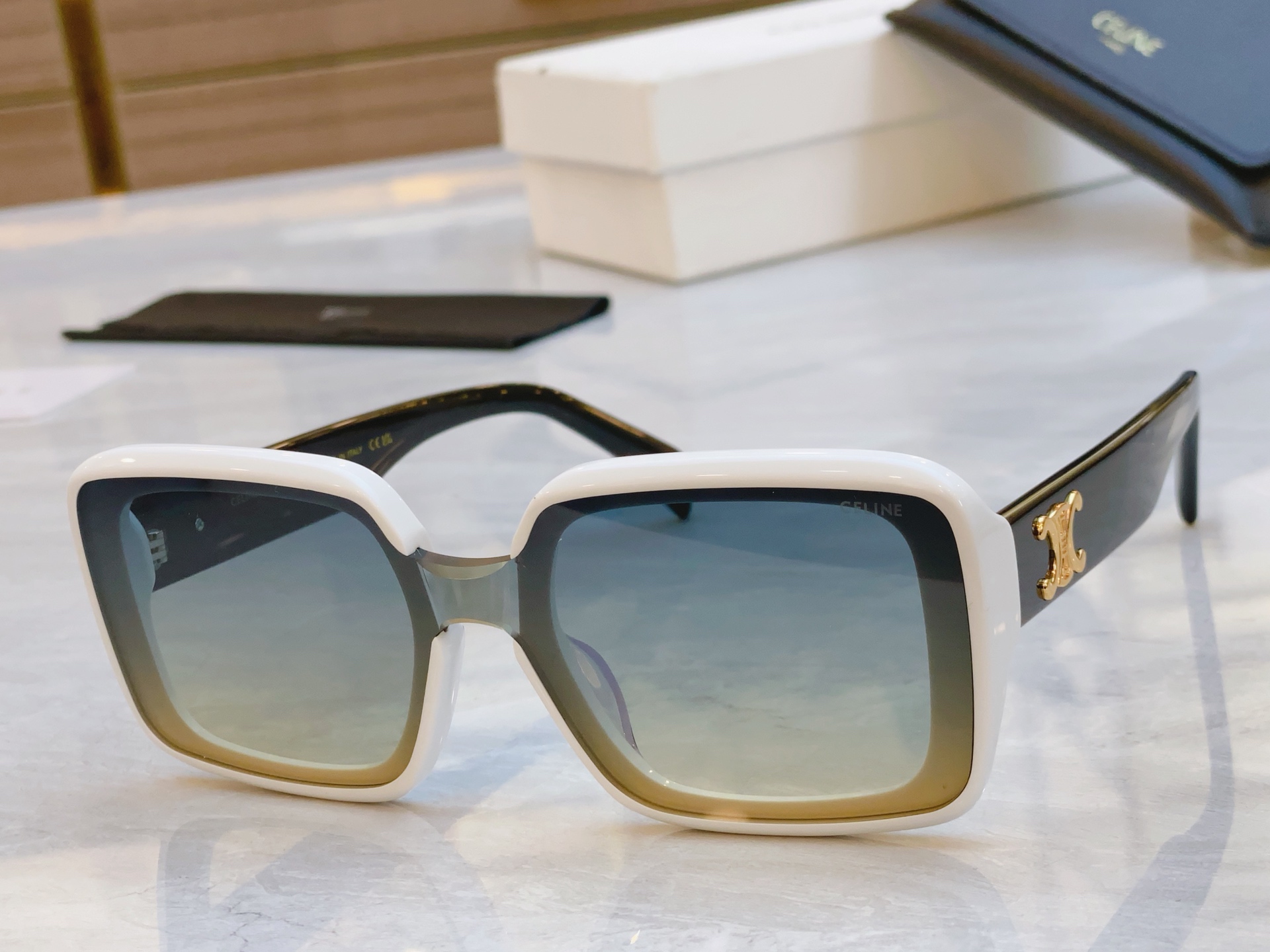 NO:252698,Glasses, sunglasses, 【CELIN*】Sai*lin's new sunglasses, MODEL:CL42126U, SIZE: 53-door 24-145, glasses, christian louboutin, celine19860909眼镜墨镜太阳镜 ,【CELIN*】赛*琳新款太阳镜, MODEL:CL42126U ,SIZE: 53口24-145,眼镜,christian louboutin,celine,glasses