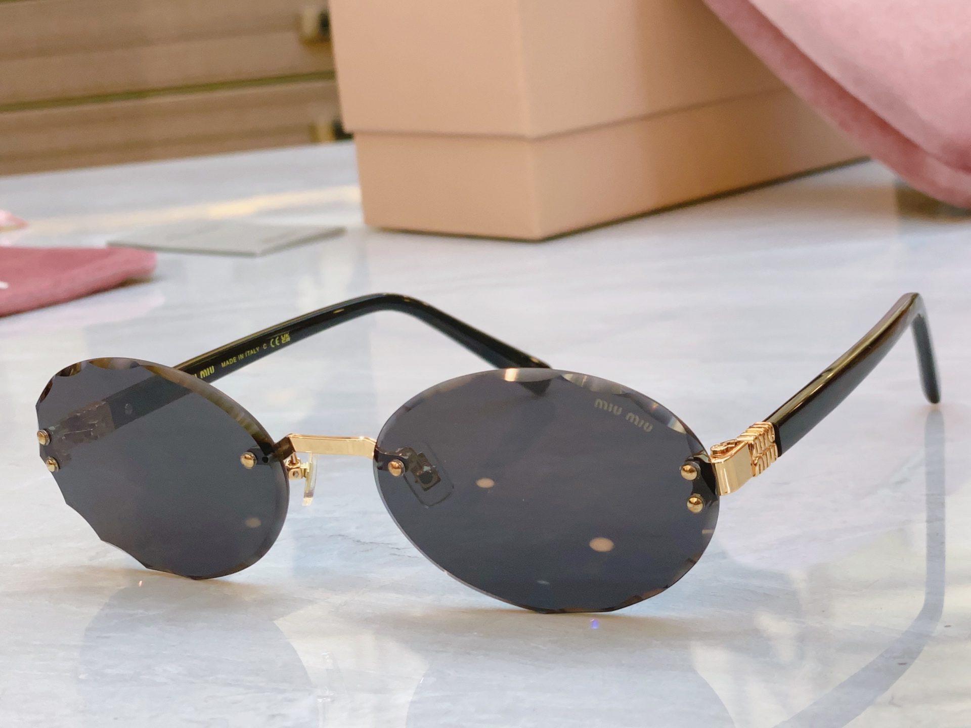 ，【MIU MI*】缪缪新款太阳镜，MODELMU 125AV，SIZE：62口20-140