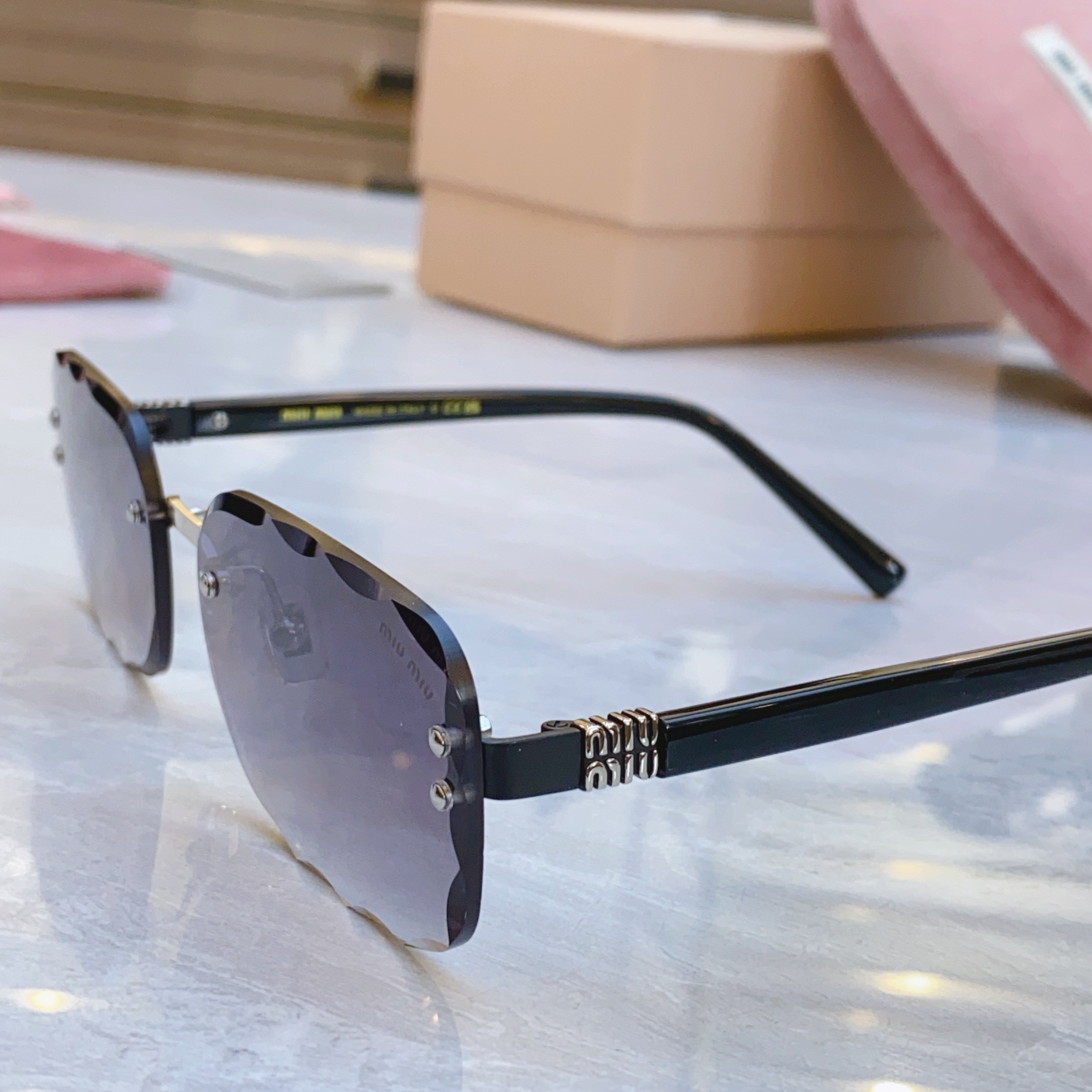 ，【MIU MI*】缪缪新款太阳镜，MODELMU 126AV，SIZE：62口20-140
