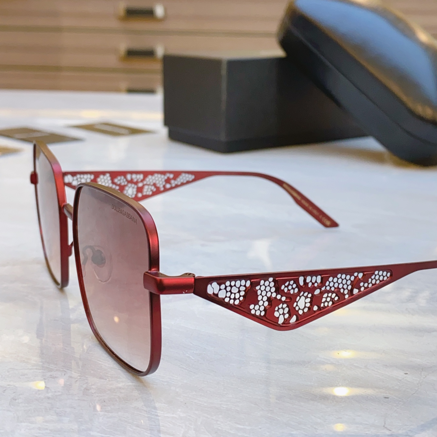 ，【DOLCE & GABBAN*】D*G新款太阳镜，MODEL：DG2310，SIZE：58口17-1