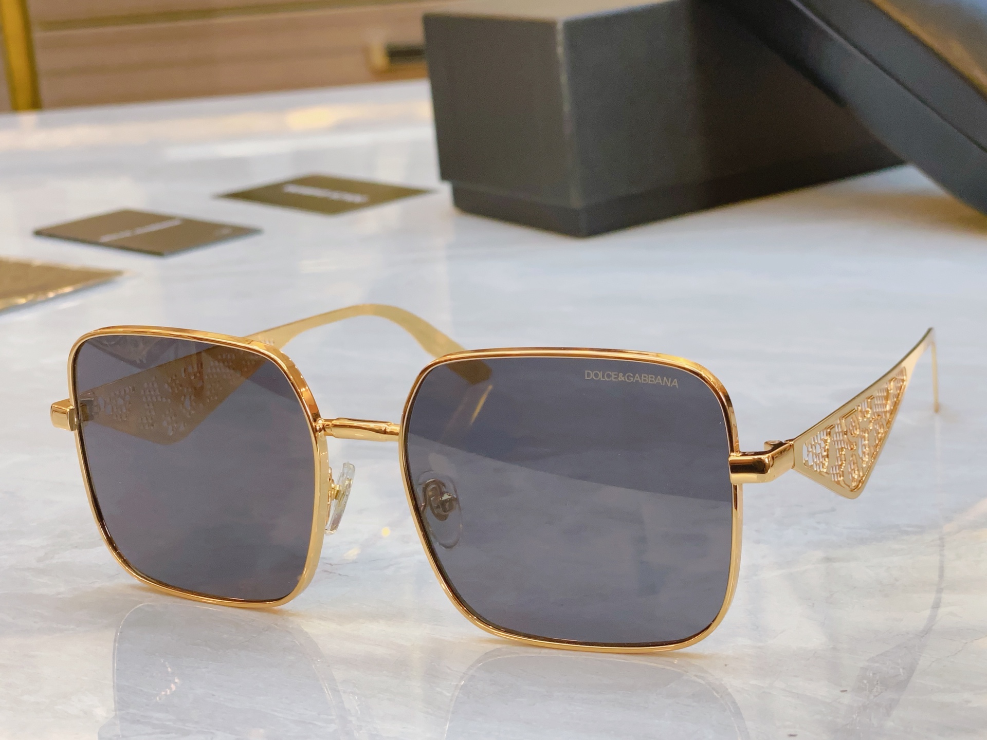 ，【DOLCE & GABBAN*】D*G新款太阳镜，MODEL：DG2310，SIZE：58口17-1