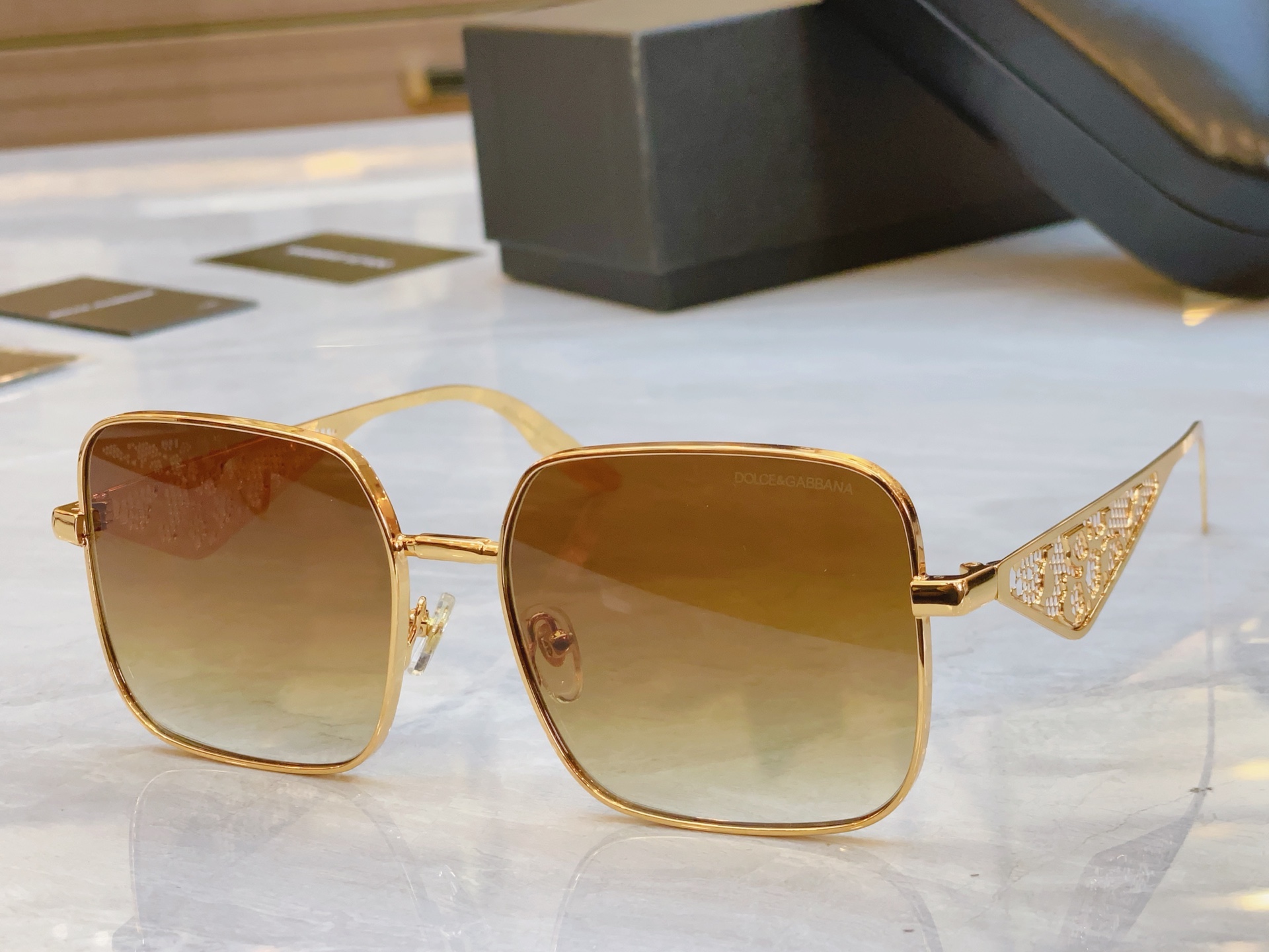 ，【DOLCE & GABBAN*】D*G新款太阳镜，MODEL：DG2310，SIZE：58口17-1
