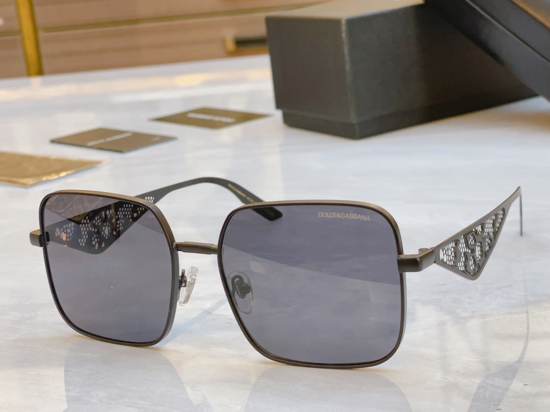 ，【DOLCE & GABBAN*】D*G新款太阳镜，MODEL：DG2310，SIZE：58口17-1