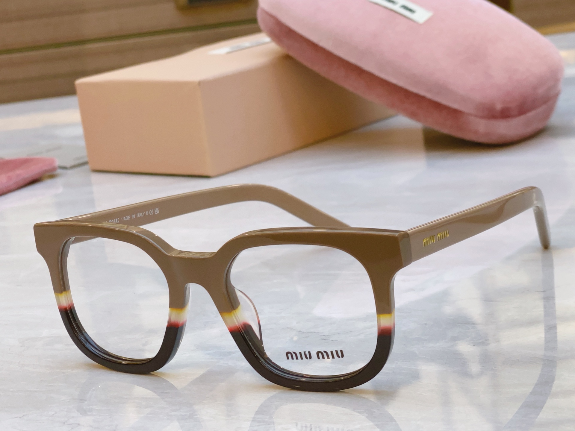 ，【MIUMI*】缪*缪新款眼镜架，ModVMU 06XV，SIZE51-21-145