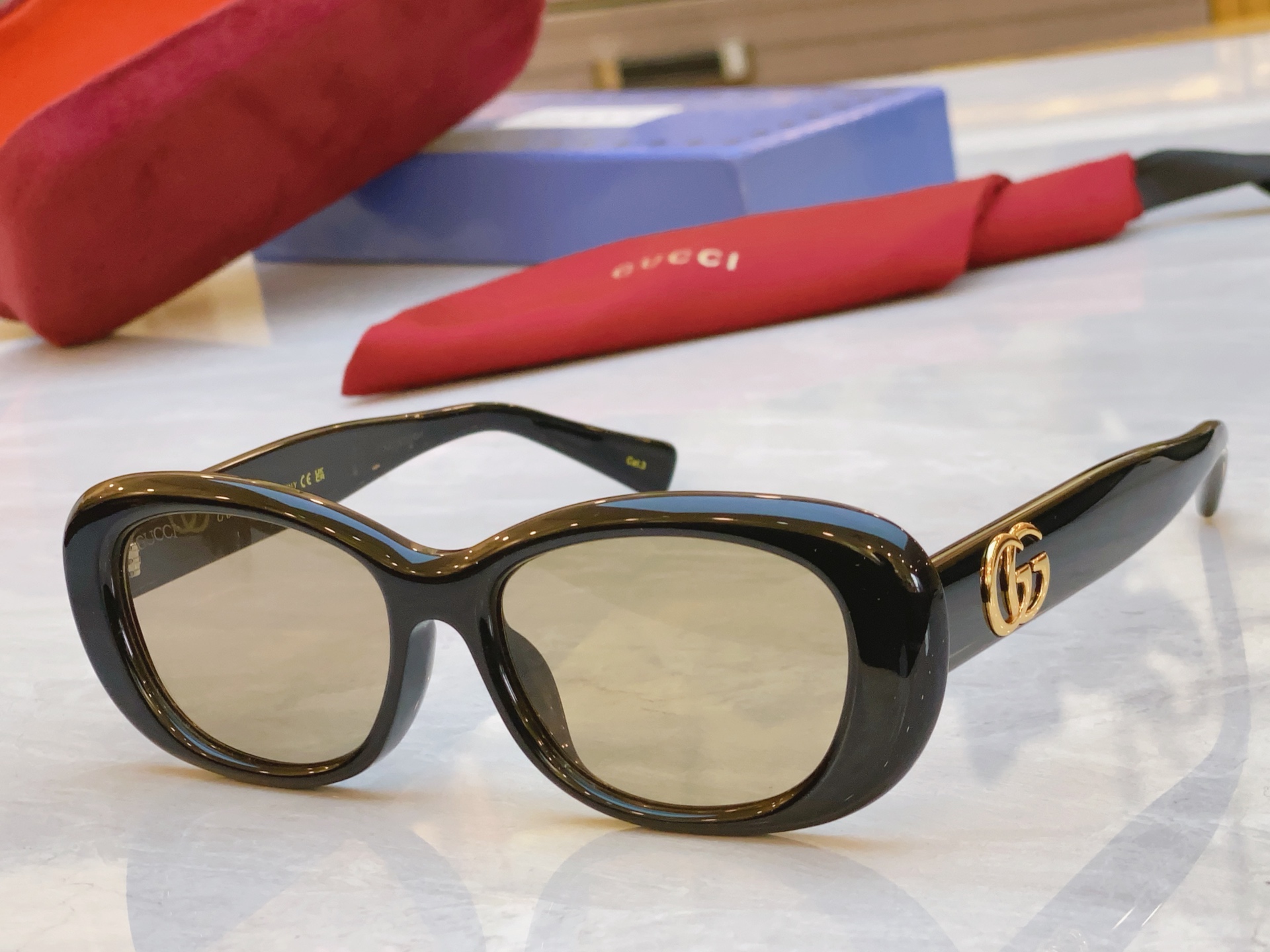 ，【GUCC*】古*驰新款太阳镜，MODEL：GG1829SK，SIZE：53口17-145