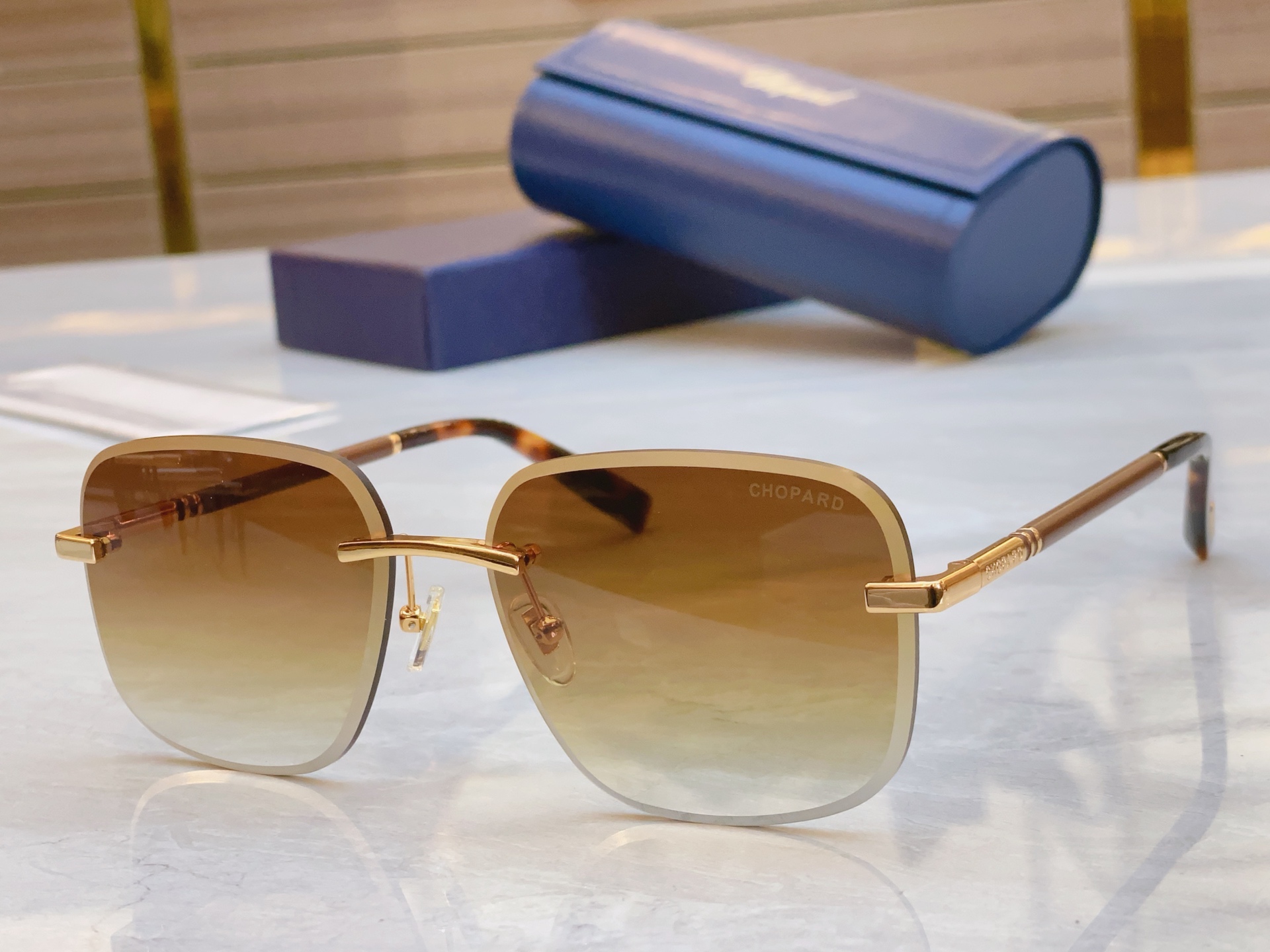NO:253557,,【Chopar*】Xiao*bang new sunglasses, MODELSCHG982, SIZE61 16-145 glasses, sunglasses, sunglasses, glasses, chopard19860909,【Chopar*】肖*邦新款太阳镜,MODELSCHG982,SIZE61口16-145眼镜墨镜太阳镜,眼镜,chopard,glasses