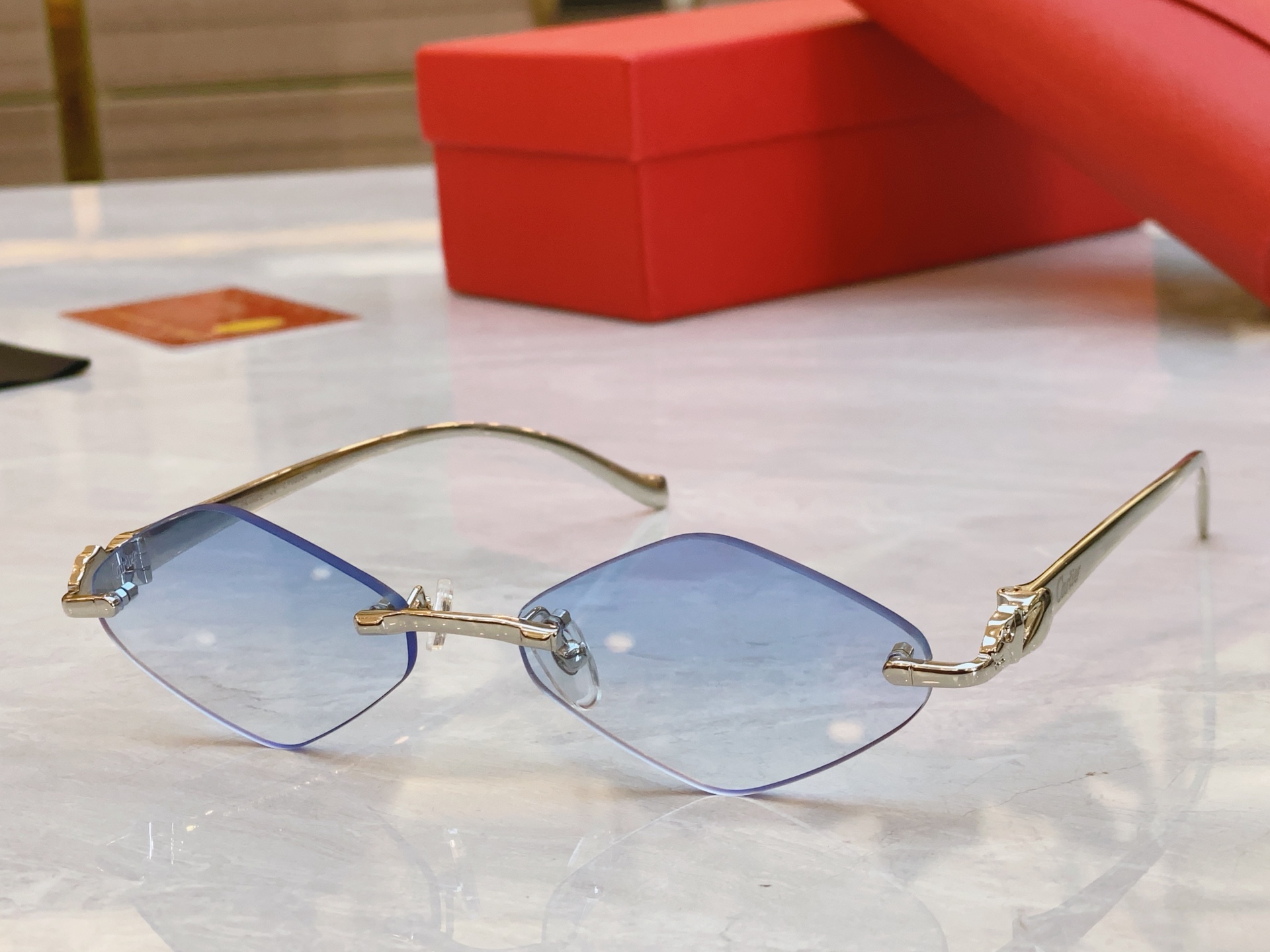 ，【CARTIE*】卡地*亚新款太阳镜，CT0058O，size 55口18-139