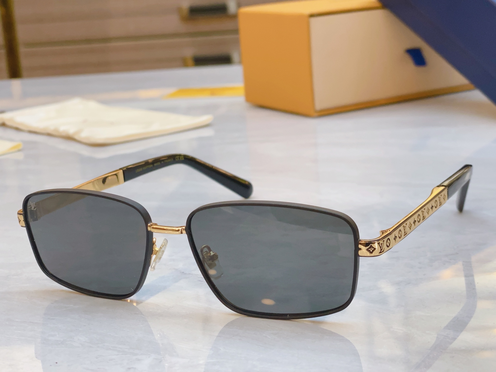 ，【LOUIS VUITTO*】路易*威登新款太阳镜，MODEL：Z2042U，SIZE：58口16-1