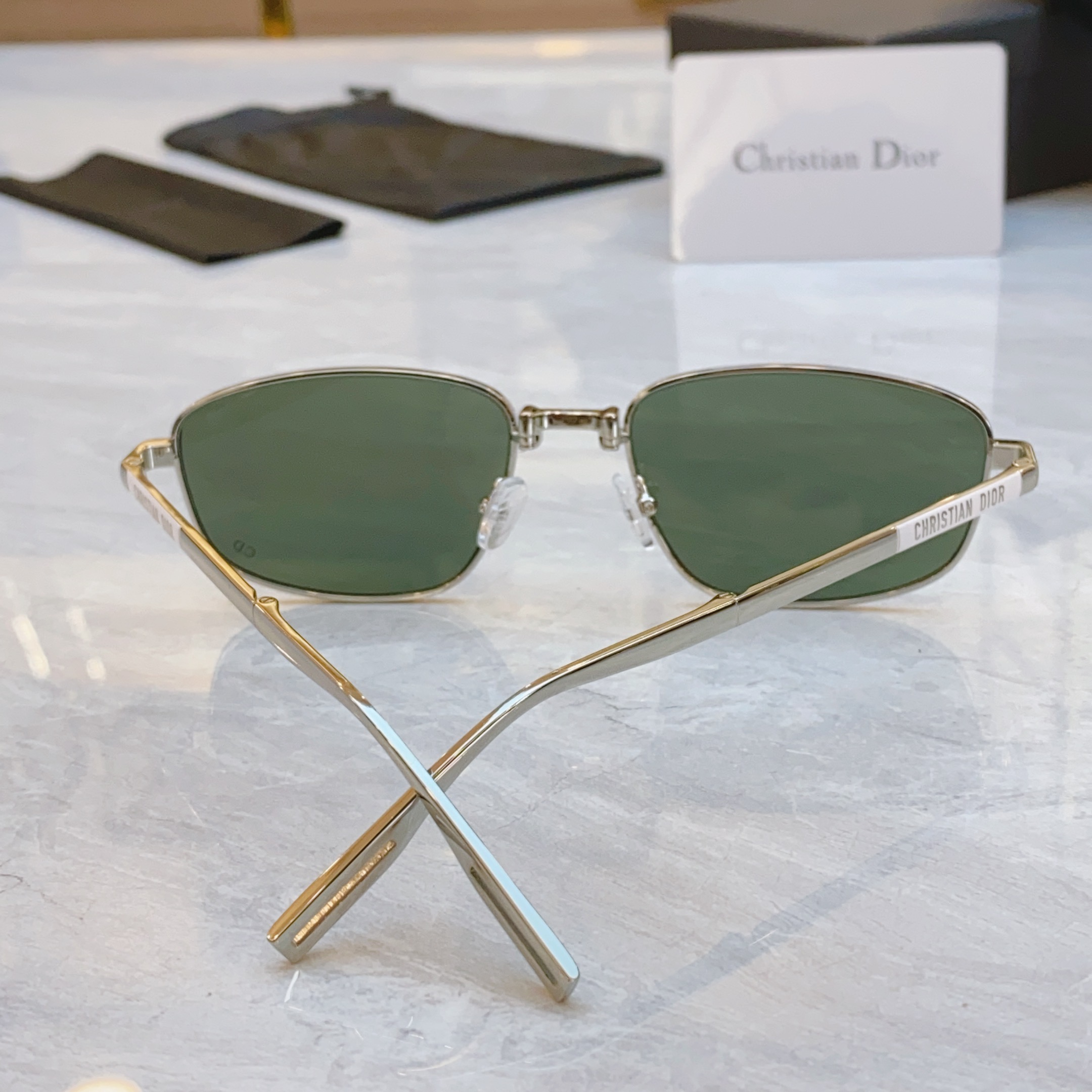 ，【DIO* 】迪*奥新款折叠太阳镜，
MODEL：DIOR90A1U，SIZE：58口18-145