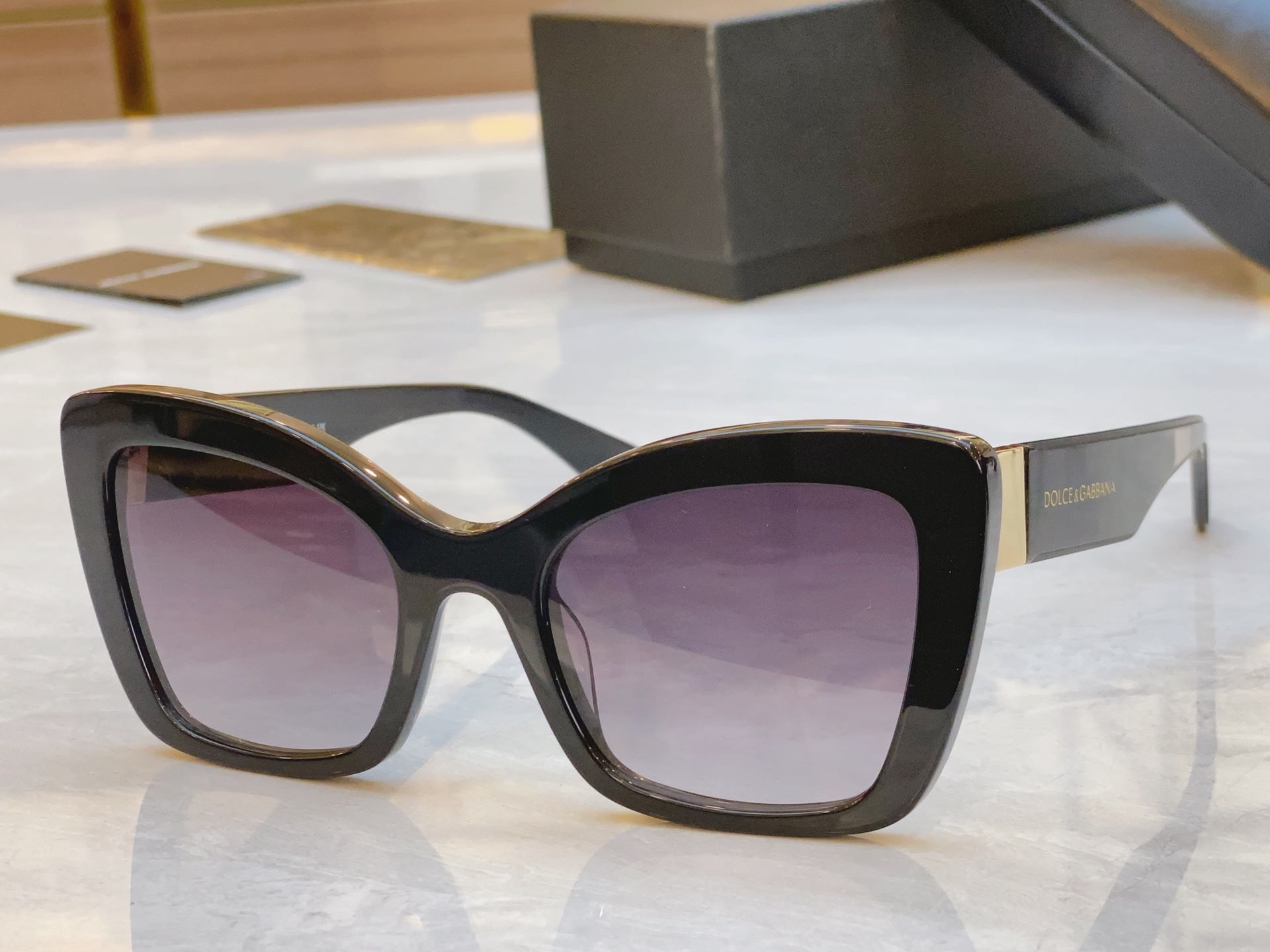 ，【DOLCE & GABBAN*】D*G新款太阳镜，MODEL：DG6170，SIZE：53口23-1
