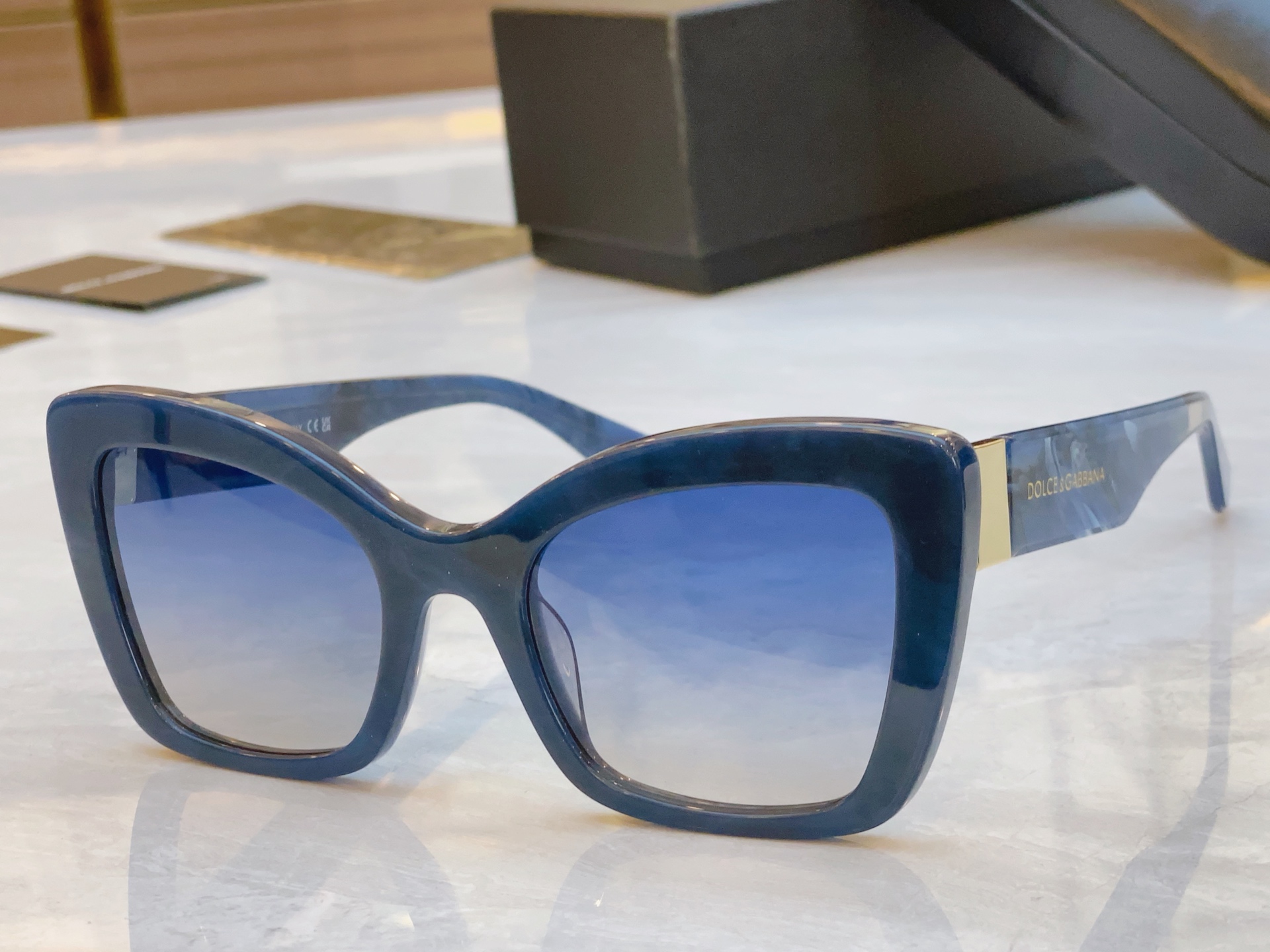 ，【DOLCE & GABBAN*】D*G新款太阳镜，MODEL：DG6170，SIZE：53口23-1