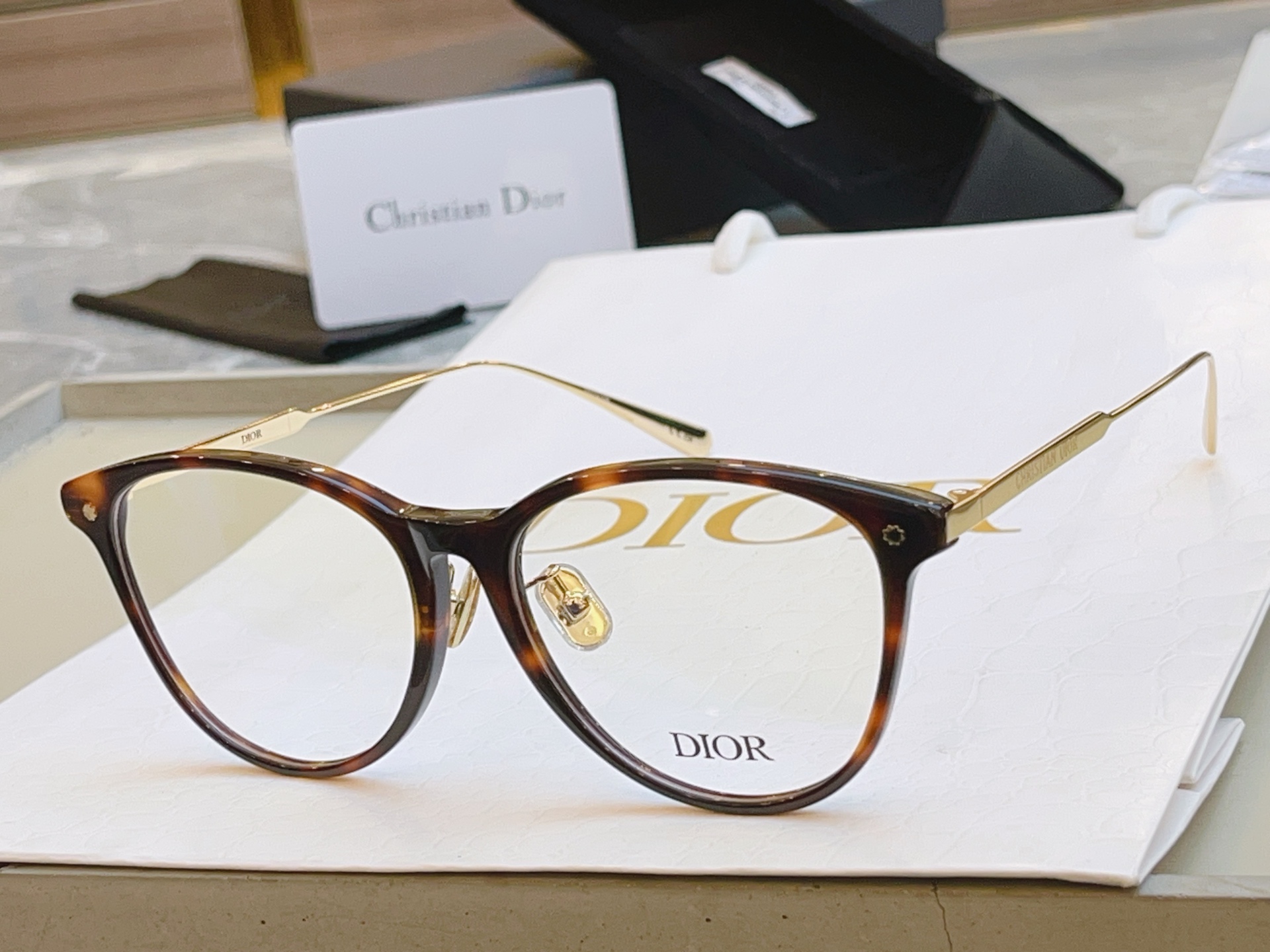 ，【Dio*】迪*奥新款光学架，
Mod：mini CD O A5L，Size：53-16-145
