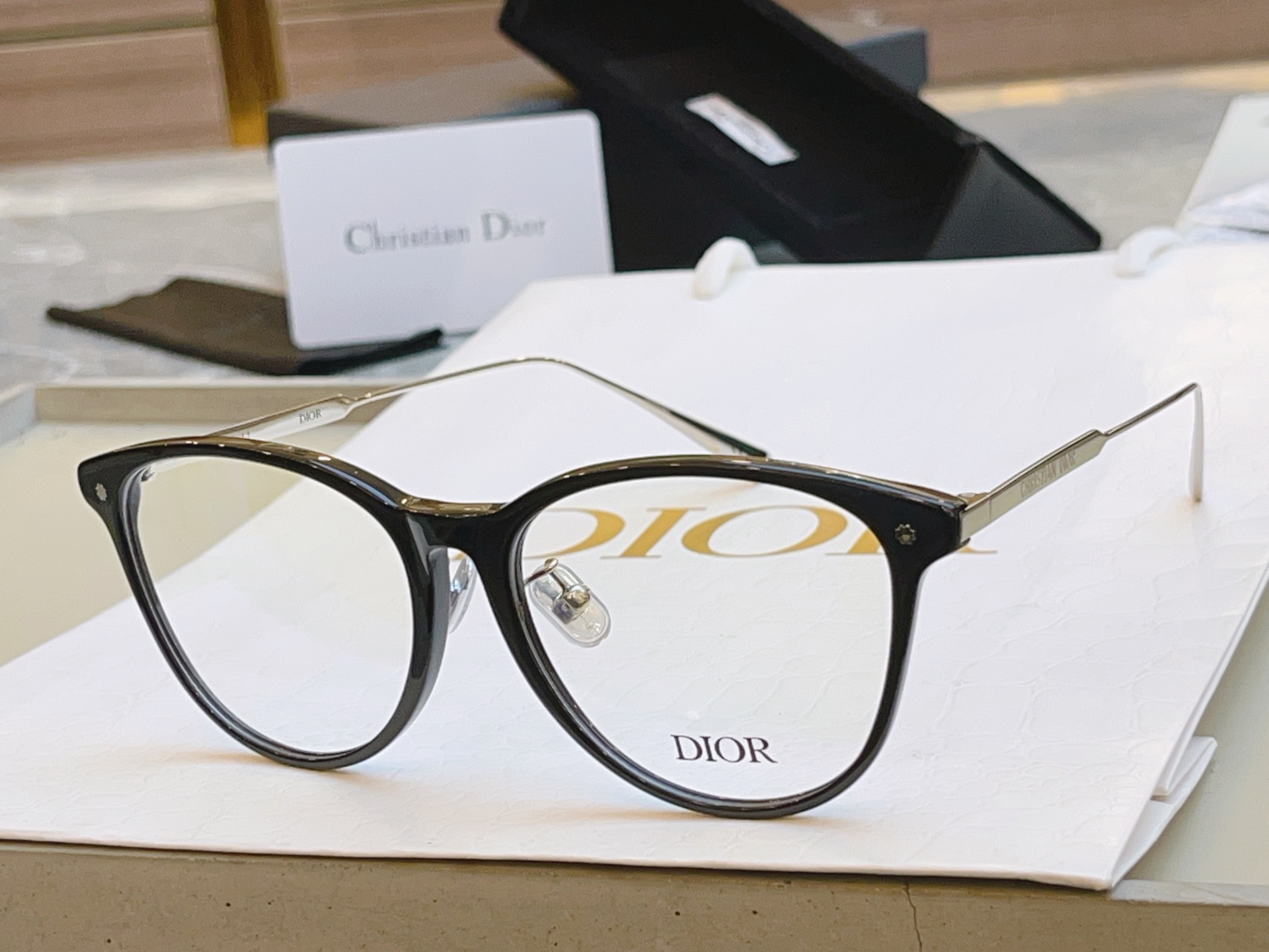 ，【Dio*】迪*奥新款光学架，
Mod：mini CD O A5L，Size：53-16-145