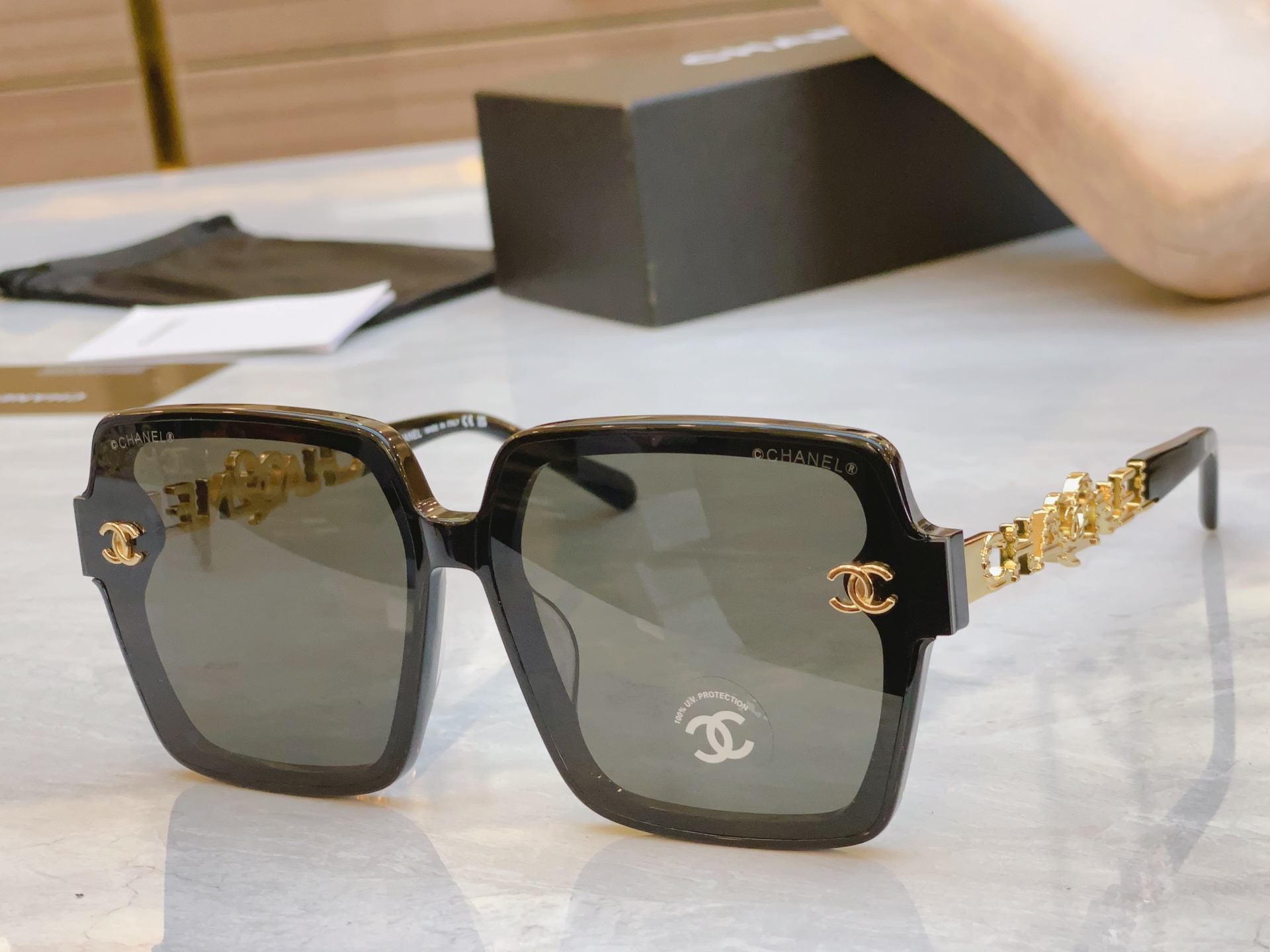 ，【CHANE*】香奈儿新款太阳镜🕶️🕶️，MODEL：CH74578，SIZE：54口18-145