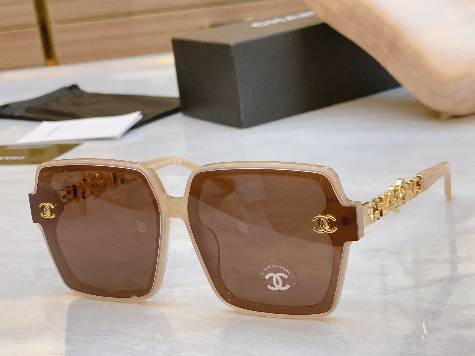 ，【CHANE*】香奈儿新款太阳镜🕶️🕶️，MODEL：CH74578，SIZE：54口18-145