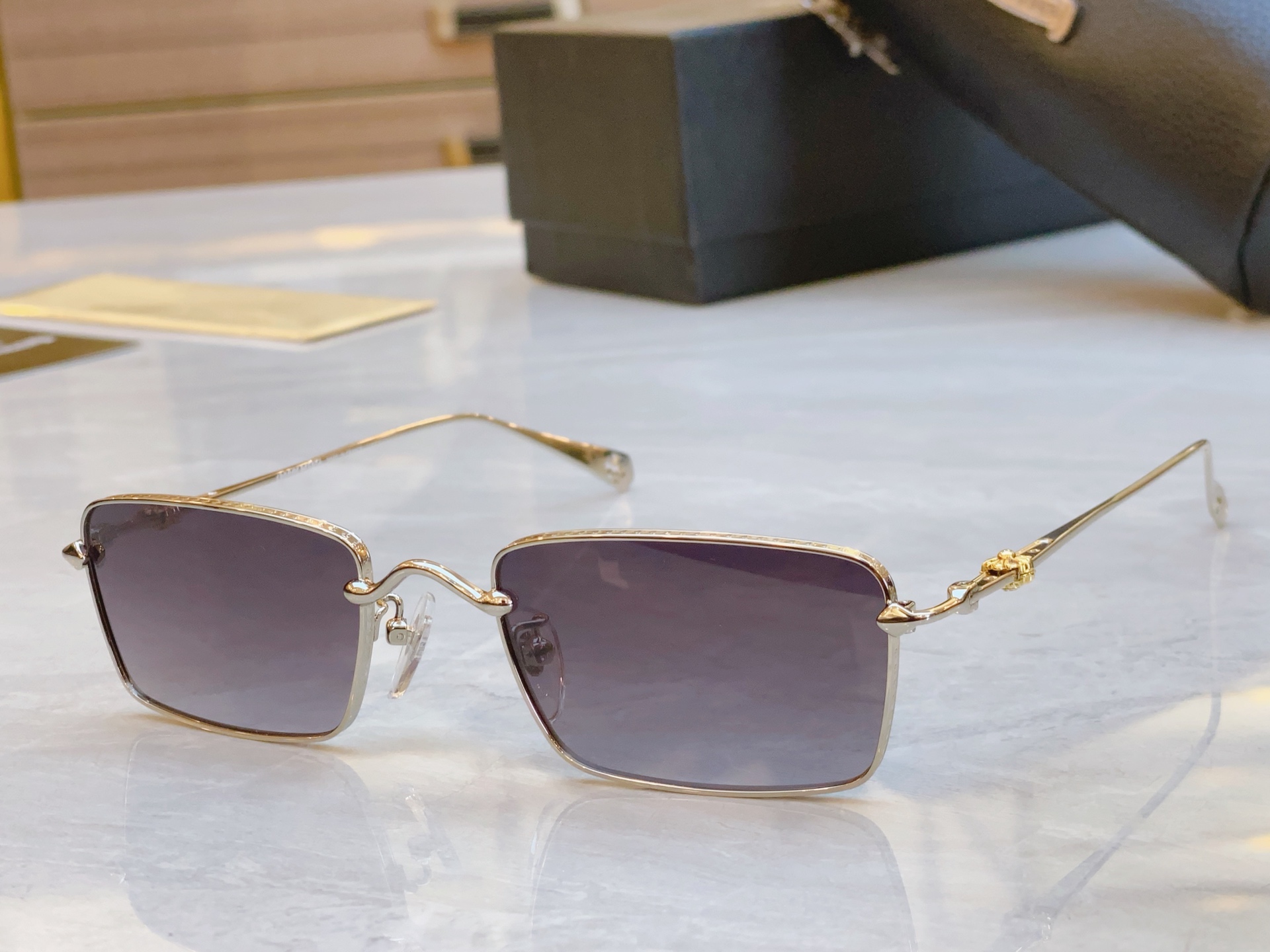 ，【CHROME HEART*】克罗*心新款太阳镜，MODEL：9820，SIZE：53口21-145