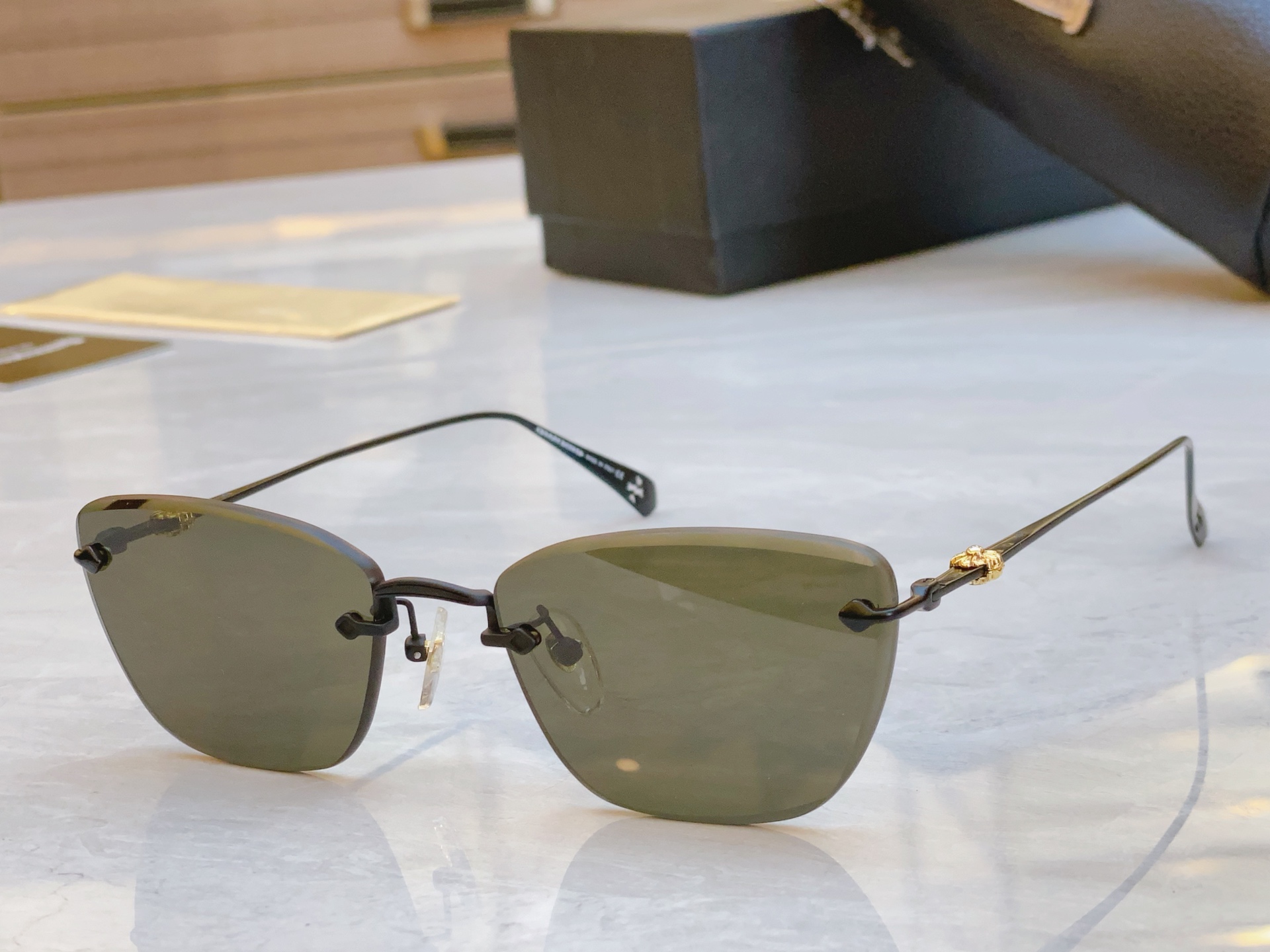 ，【CHROME HEART*】克罗*心新款太阳镜，MODEL：9112，SIZE：52口22-142