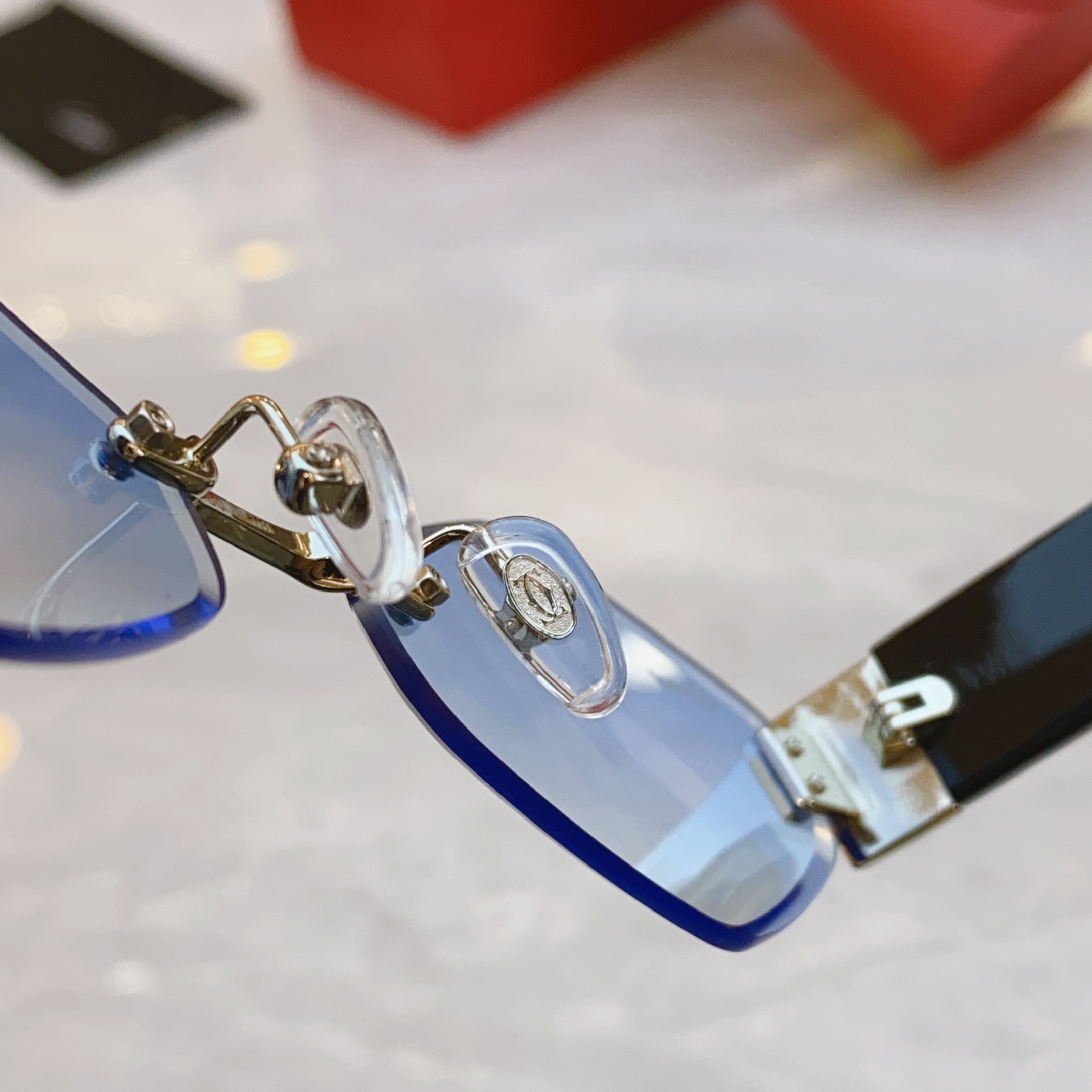 ，【CARTIE*】卡地*亚新款太阳镜，CT00638S，size 55口19-140